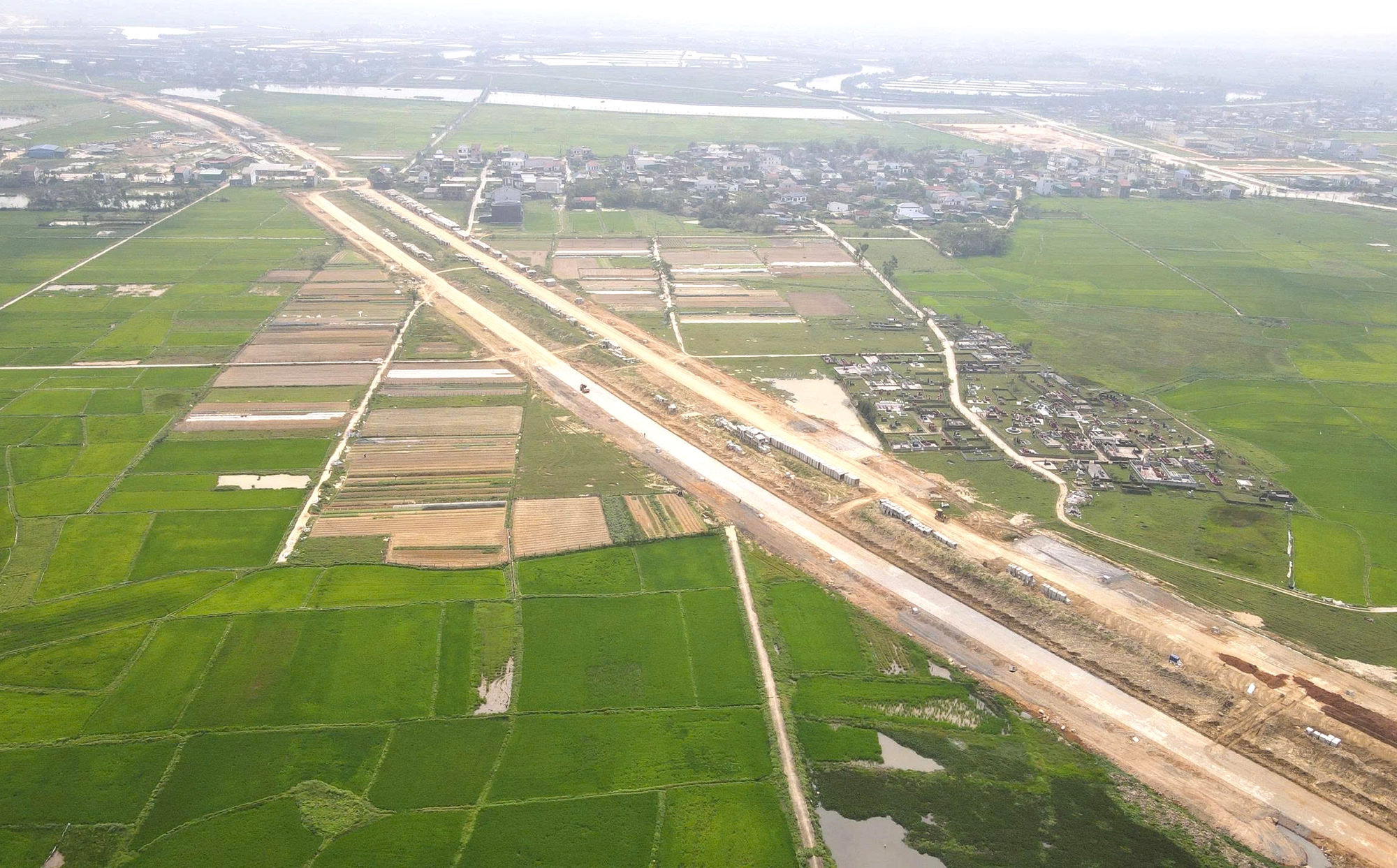 Gỡ nút thắt mặt bằng, tăng tốc thi công dự án Xô Viết Nghệ Tĩnh kéo dài- Ảnh 1. Gỡ nút thắt mặt bằng, tăng tốc thi công dự án Xô Viết Nghệ Tĩnh kéo dài- Ảnh 1.