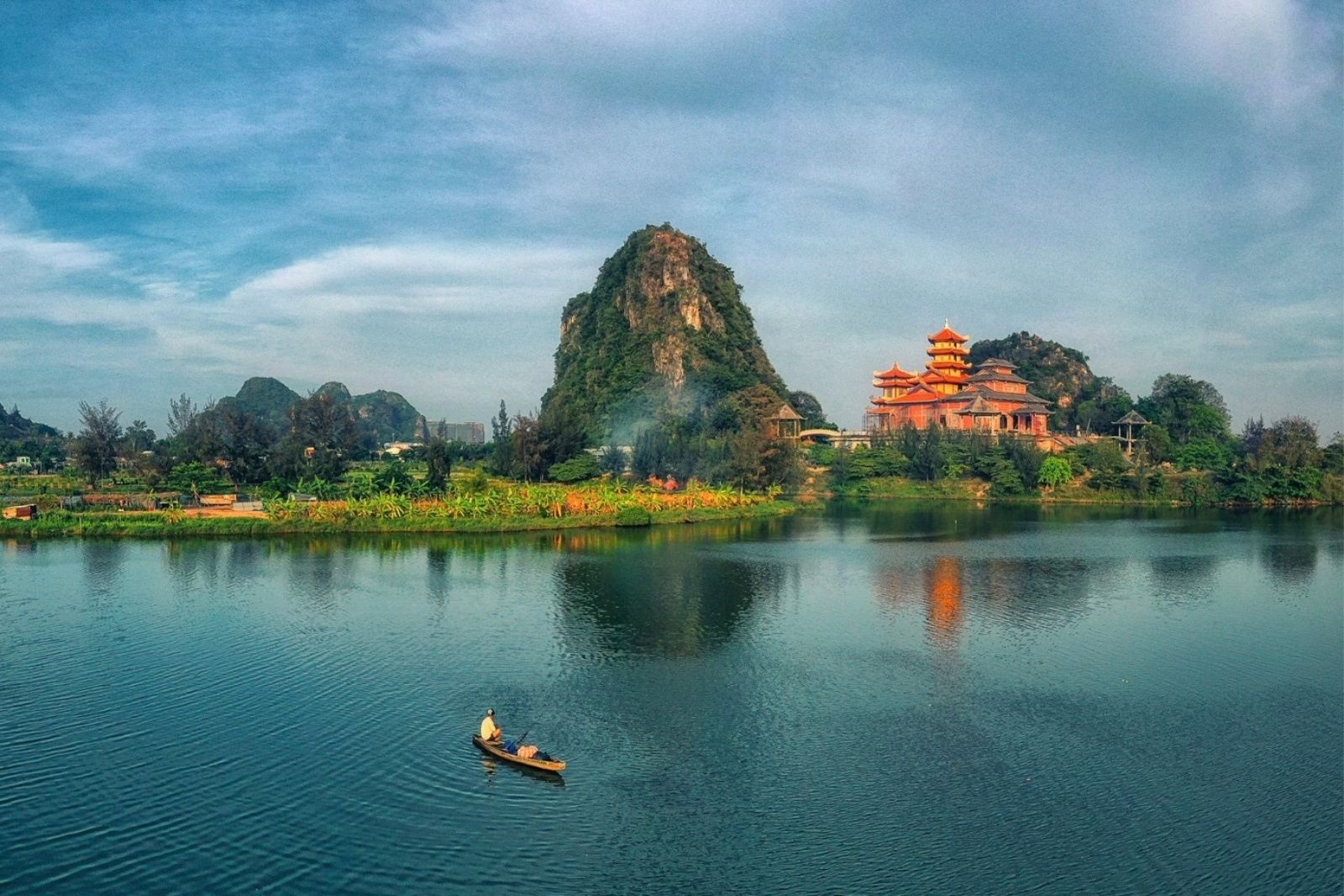 Đi tìm “chỉ số hạnh phúc” mới: Giải mã làn sóng dịch cư của giới tinh hoa Đà Thành
- Ảnh 1. Đi tìm “chỉ số hạnh phúc” mới: Giải mã làn sóng dịch cư của giới tinh hoa Đà Thành
- Ảnh 1.