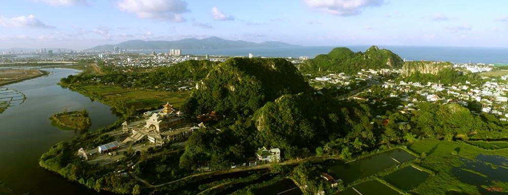 Đi tìm “chỉ số hạnh phúc” mới: Giải mã làn sóng dịch cư của giới tinh hoa Đà Thành
- Ảnh 3. Đi tìm “chỉ số hạnh phúc” mới: Giải mã làn sóng dịch cư của giới tinh hoa Đà Thành
- Ảnh 3.