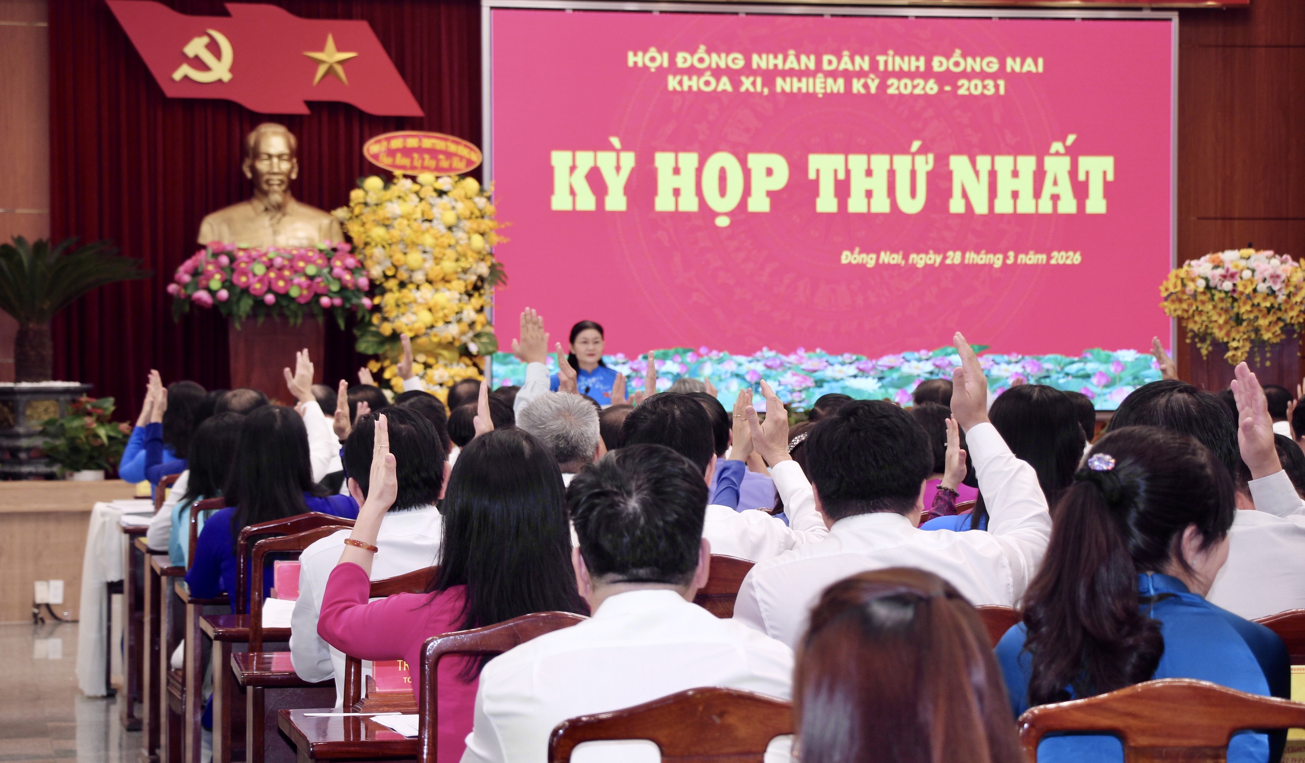 Đồng Nai: Kiện toàn lãnh đạo chủ chốt, lấy hạ tầng giao thông làm đòn bẩy để phát triển- Ảnh 1. Đồng Nai: Kiện toàn lãnh đạo chủ chốt, lấy hạ tầng giao thông làm đòn bẩy để phát triển- Ảnh 1.