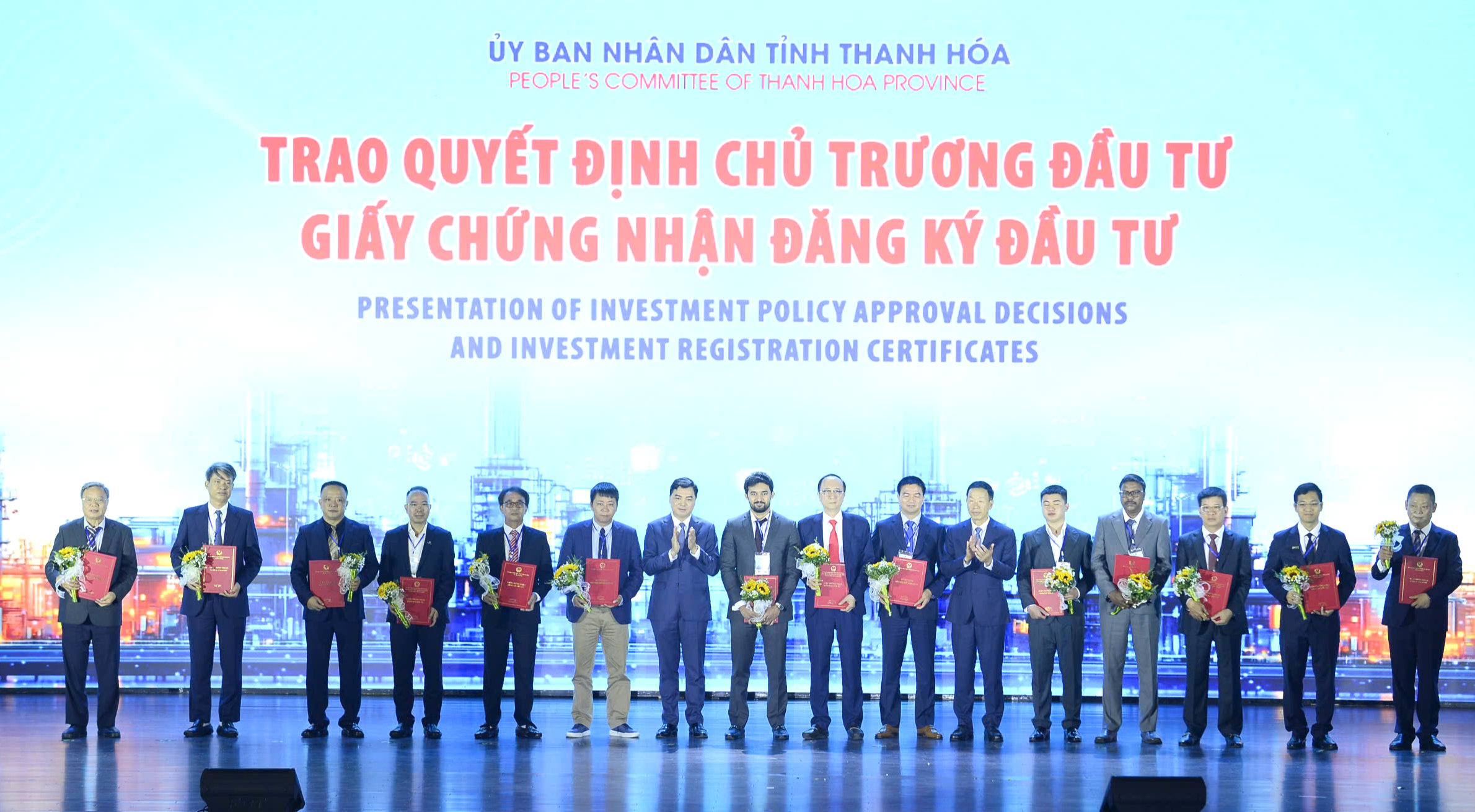 Thanh Hóa cần tập trung phát triển đồng bộ hệ thống kết cấu hạ tầng- Ảnh 6. Thanh Hóa cần tập trung phát triển đồng bộ hệ thống kết cấu hạ tầng- Ảnh 6.