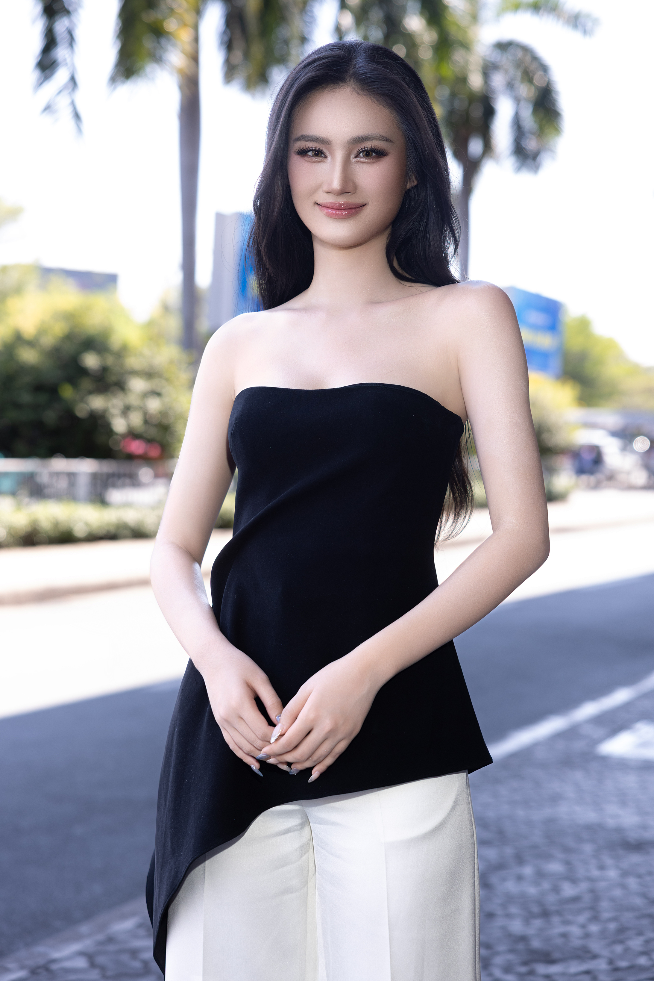Đương kim Miss World Opal Suchata tham dự đ&ecirc;m chung kết Hoa hậu Thế giới Việt Nam 2025- Ảnh 1.