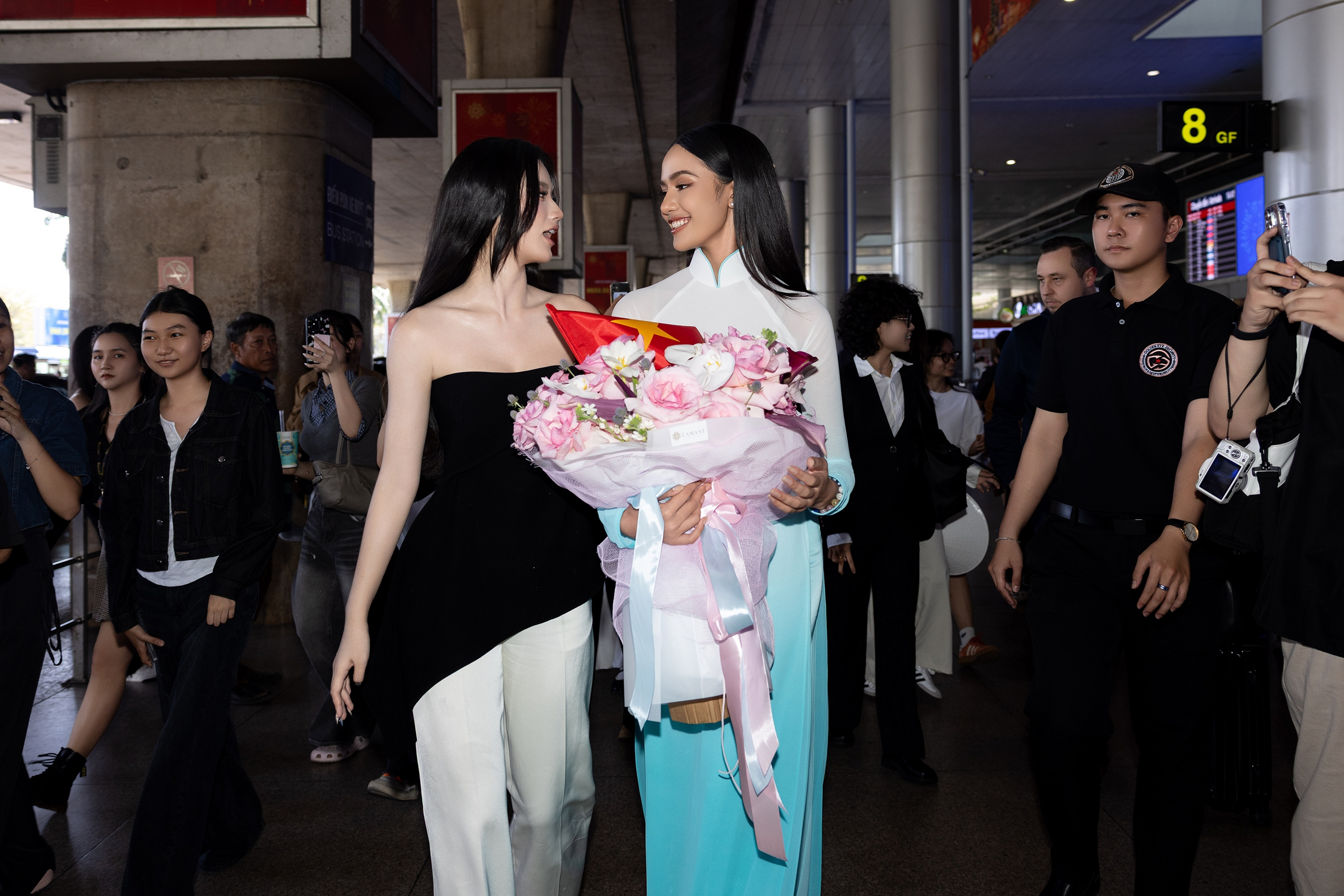 Đương kim Miss World Opal Suchata tham dự đ&ecirc;m chung kết Hoa hậu Thế giới Việt Nam 2025- Ảnh 4.