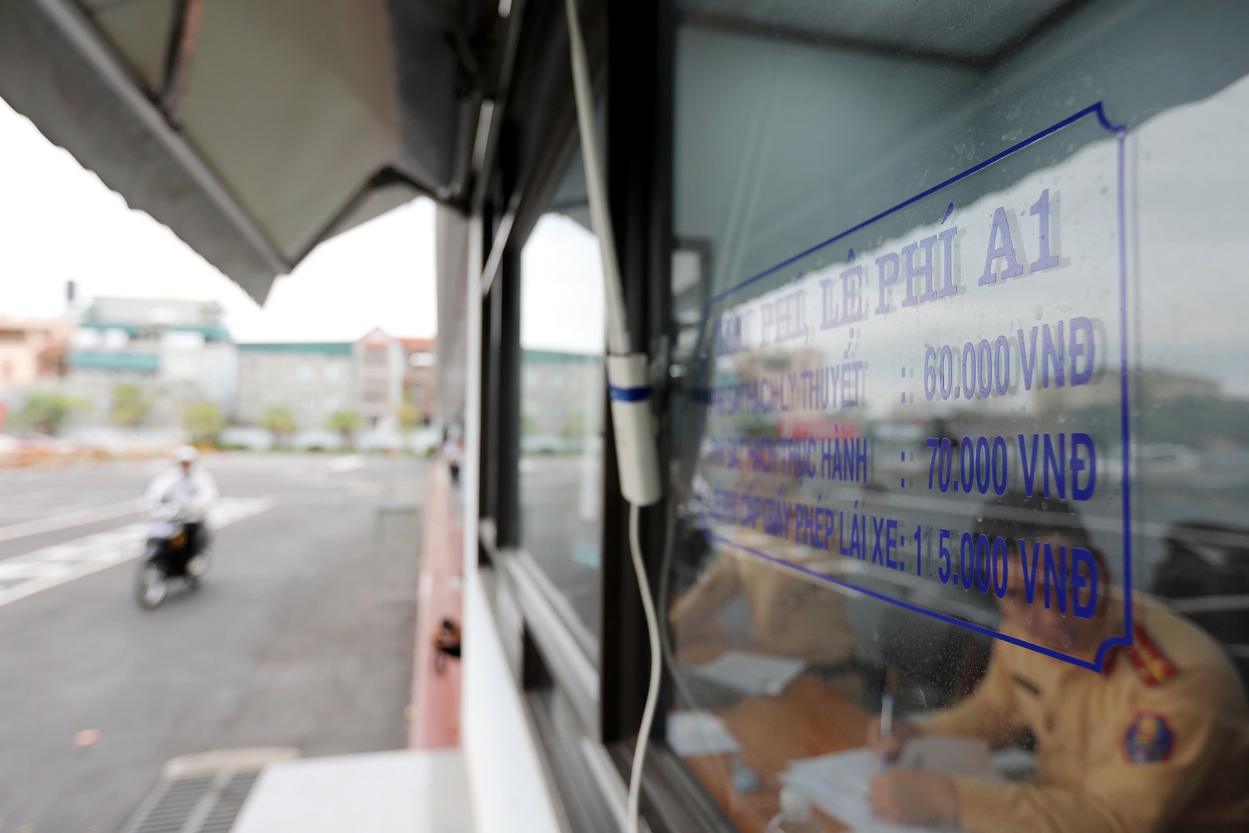 H&agrave; Nội: Gần 2.000 học vi&ecirc;n s&aacute;t hạch l&aacute;i xe mỗi ng&agrave;y, nhiều người đỗ ngay lần thi đầu- Ảnh 5.