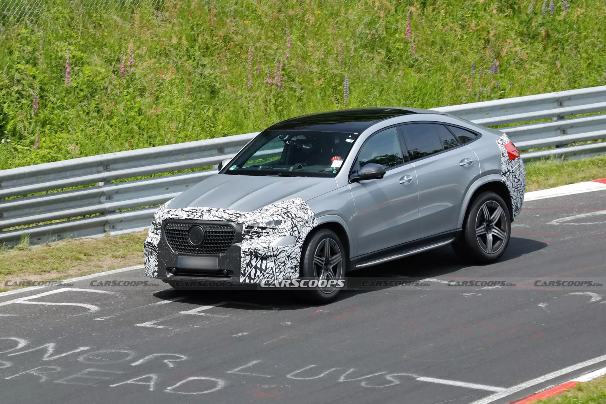 GLE, GLE Coupe và GLS sắp ra mắt bản nâng cấp- Ảnh 2.