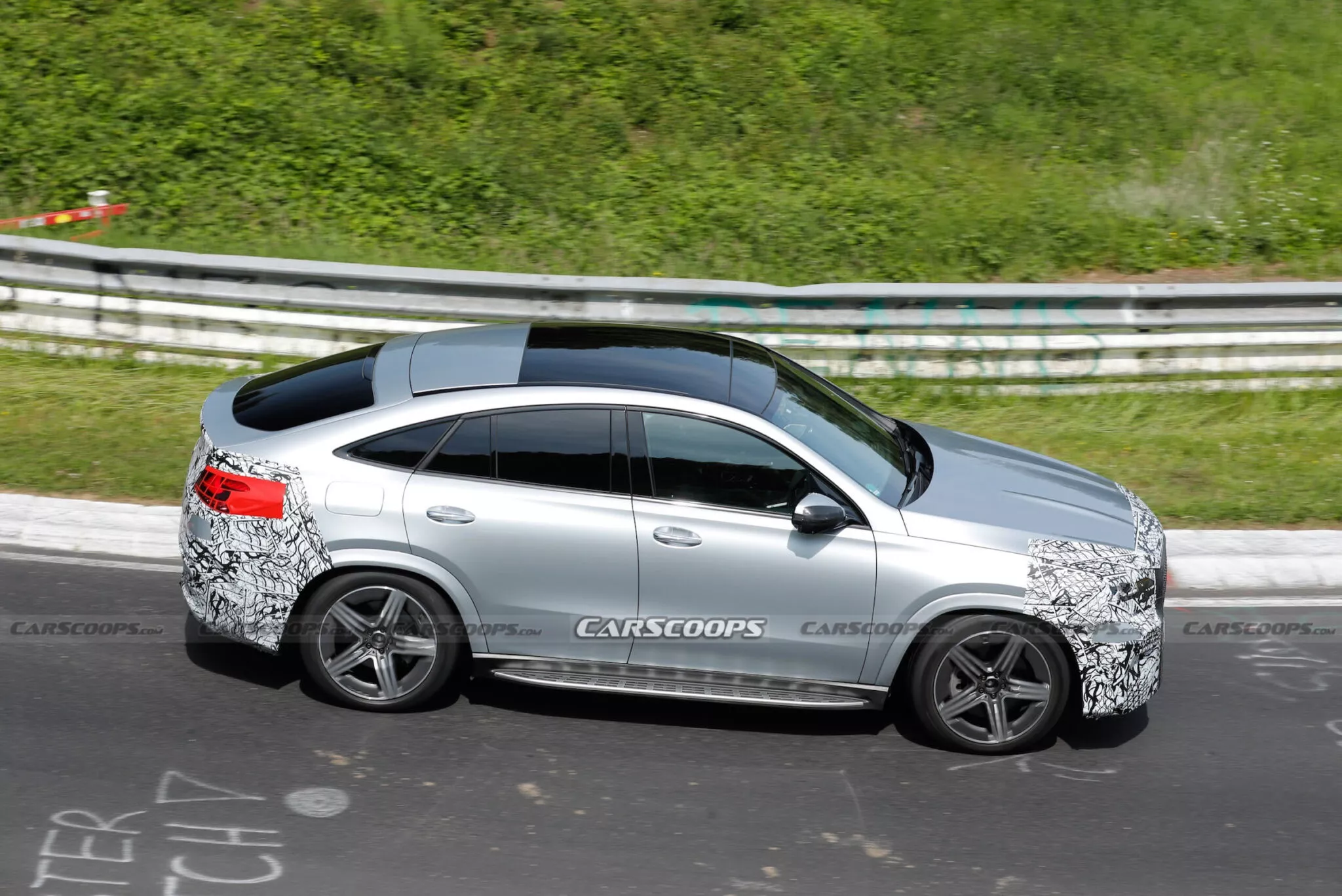 GLE, GLE Coupe và GLS sắp ra mắt bản nâng cấp- Ảnh 1.