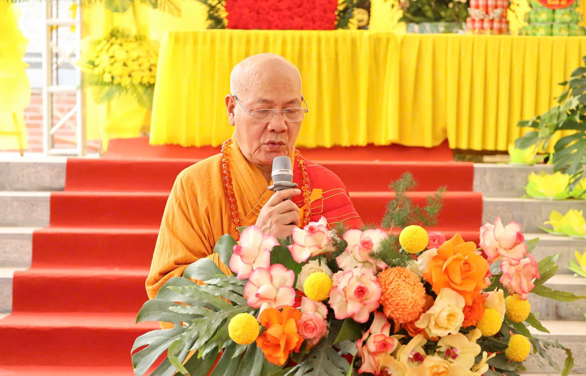 Trang nghiêm Đại lễ cầu siêu tưởng niệm anh hùng liệt sĩ tại Bến tàu không số K15- Ảnh 5. Trang nghiêm Đại lễ cầu siêu tưởng niệm anh hùng liệt sĩ tại Bến tàu không số K15- Ảnh 5.