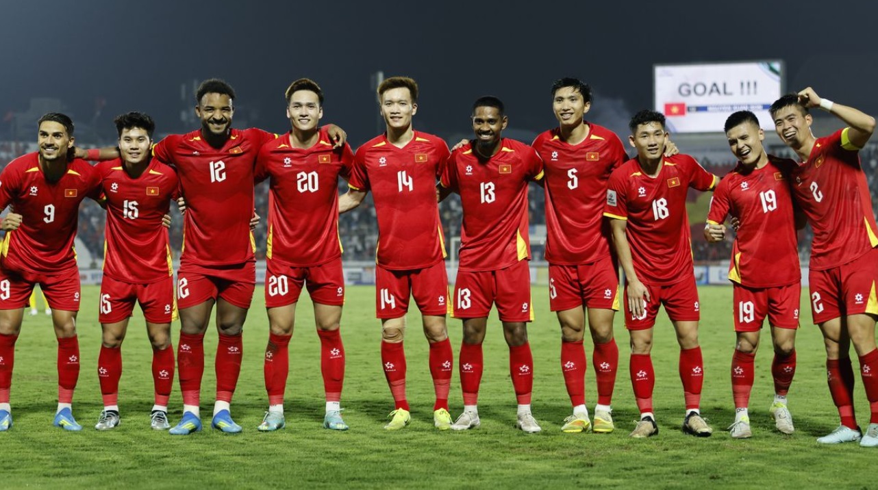 Việt Nam trở lại top 100 FIFA sau chiến thắng trước Malaysia- Ảnh 1.