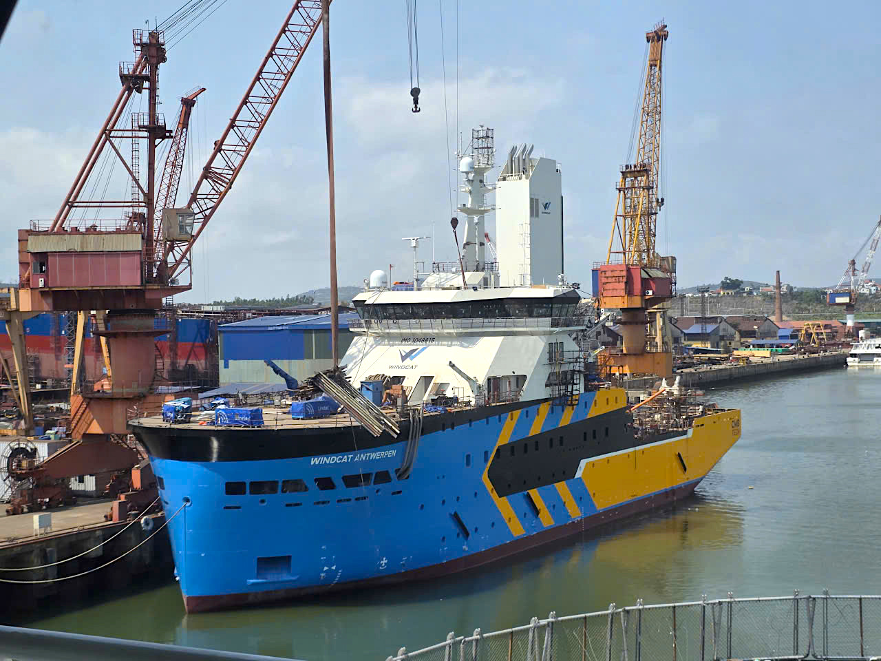 Bên trong “khách sạn nổi” phục vụ điện gió ngoài khơi- Ảnh 1. Bên trong “khách sạn nổi” phục vụ điện gió ngoài khơi- Ảnh 1.