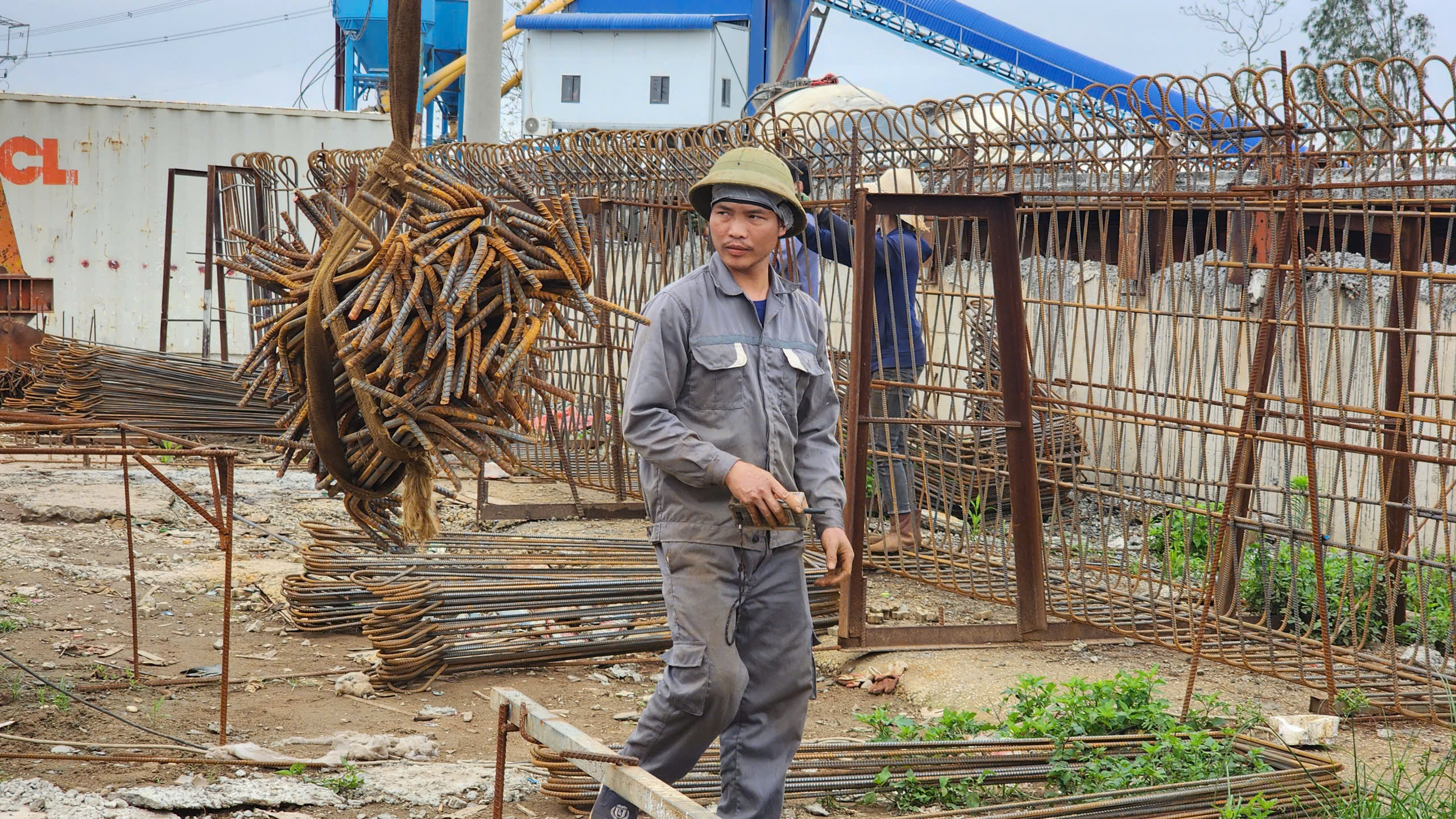 Cầu hơn 2.000 tỷ đồng ở Bắc Ninh tăng tốc thi c&ocirc;ng về đ&iacute;ch- Ảnh 13.