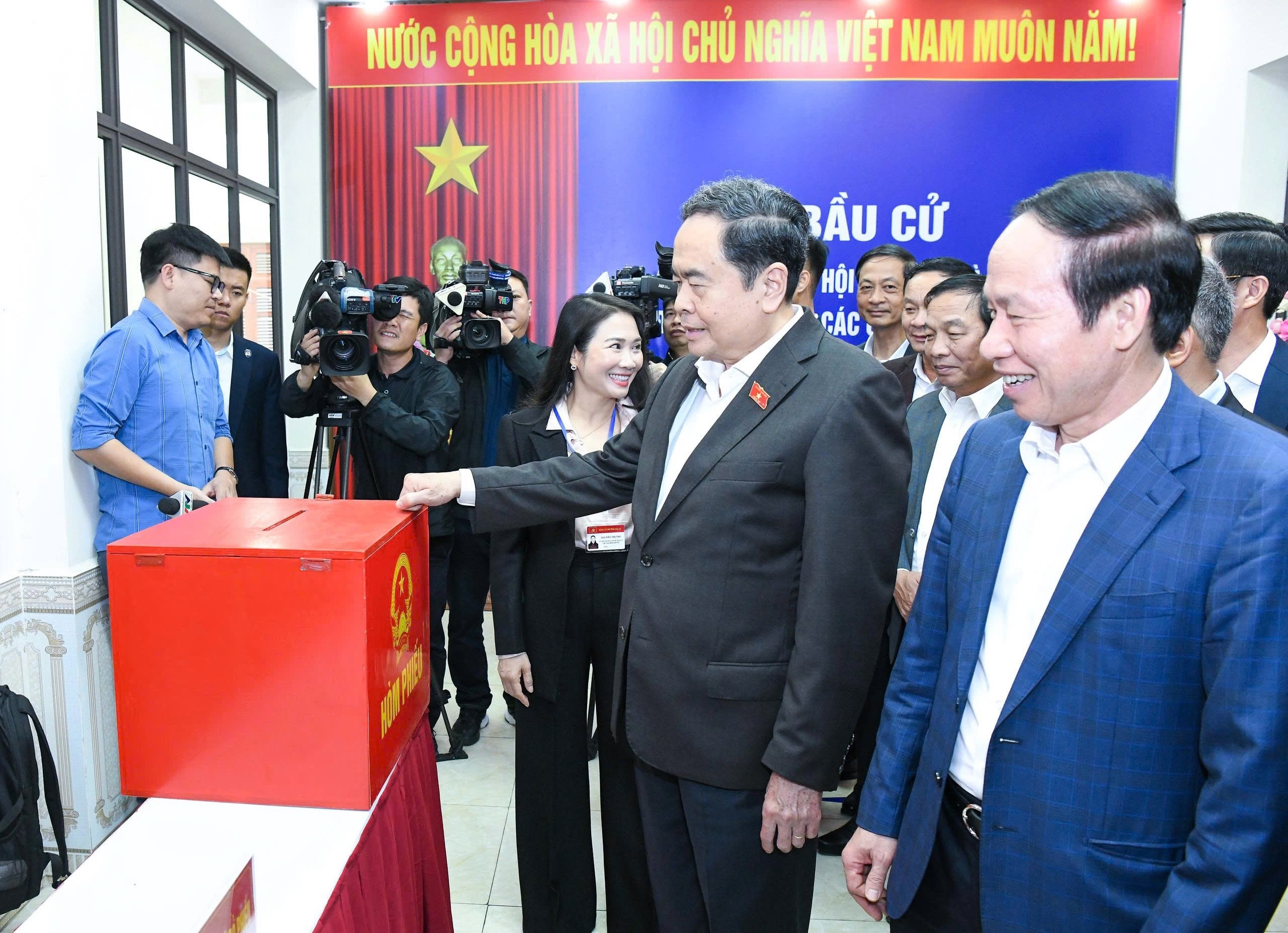 Chuy&ecirc;n nghiệp h&oacute;a hoạt động Quốc hội từ kh&acirc;u lựa chọn nh&acirc;n sự- Ảnh 2.