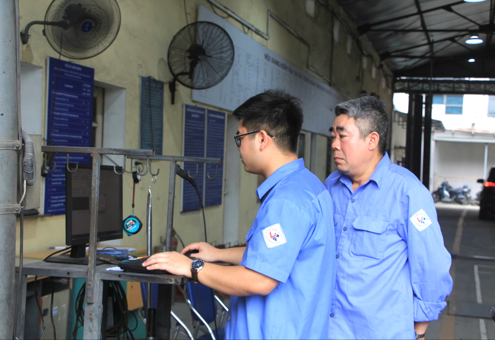 Đề xuất bỏ thời hạn hiệu lực chứng chỉ đăng kiểm vi&ecirc;n- Ảnh 1.