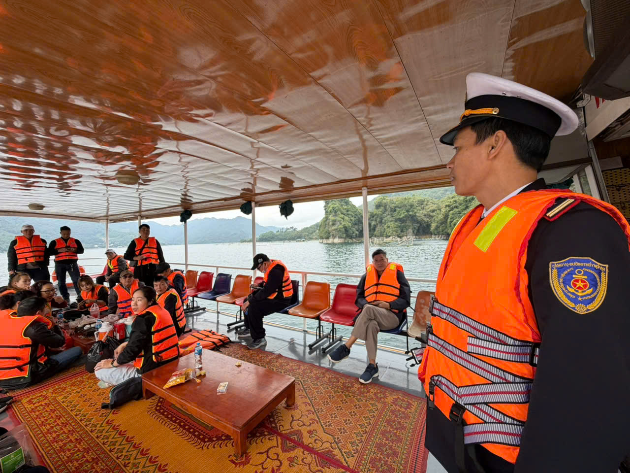 Xử phạt h&agrave;ng chục trường hợp vi phạm giao th&ocirc;ng đường thủy tr&ecirc;n hồ H&ograve;a B&igrave;nh- Ảnh 7.