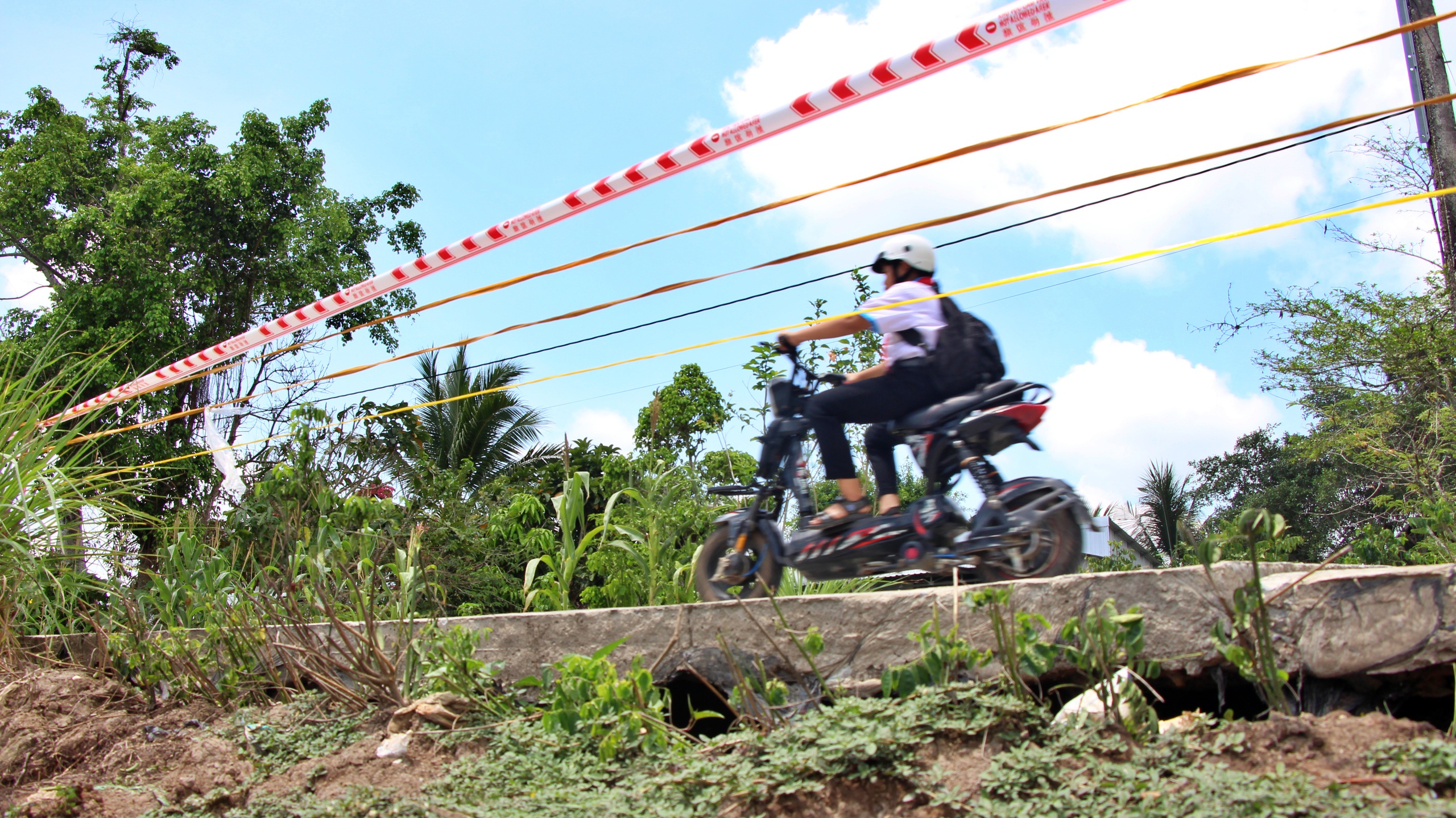 C&agrave; Mau: Chủ động nguồn nước, hạn chế sụt l&uacute;n chia cắt giao th&ocirc;ng m&ugrave;a kh&ocirc;- Ảnh 1.