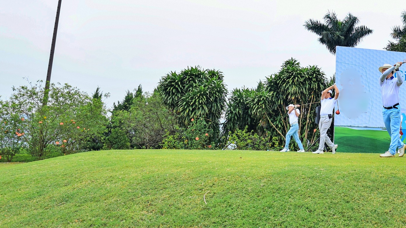 Cà Mau chấp thuận chủ trương đầu tư sân golf Tân Thành hơn 1.800 tỷ đồng- Ảnh 1.