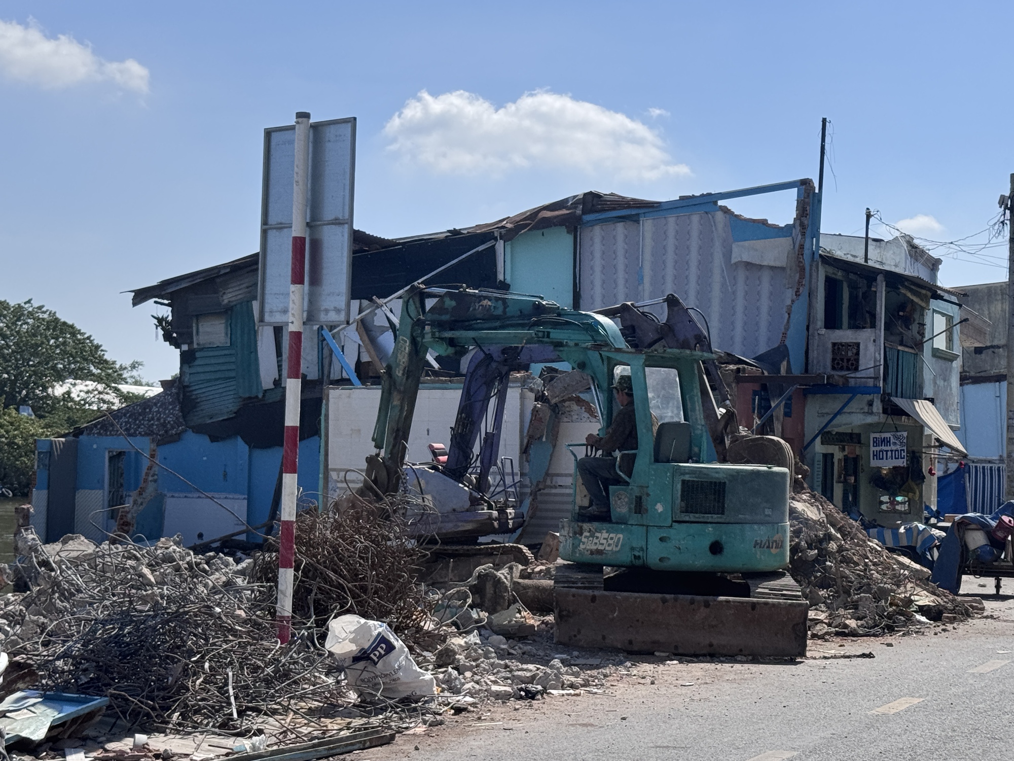 To&agrave;n cảnh dự &aacute;n hơn 7.300 tỷ đồng b&ecirc;n bờ Bắc k&ecirc;nh Đ&ocirc;i sau hơn 7 th&aacute;ng thi c&ocirc;ng- Ảnh 4.