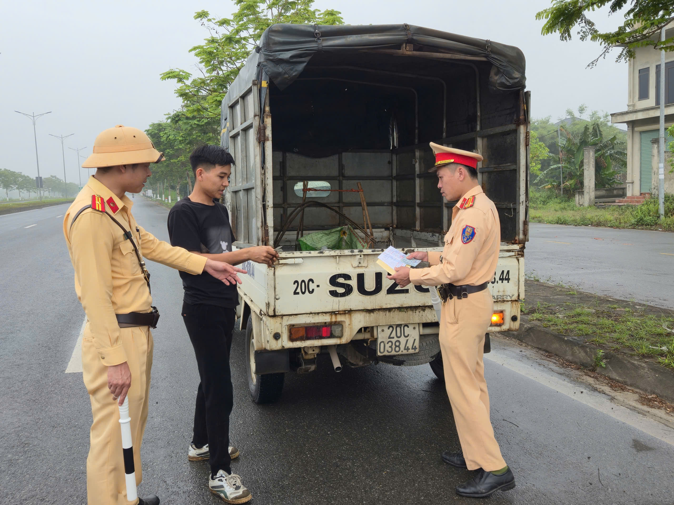 Từng l&agrave; điểm n&oacute;ng tai nạn giao th&ocirc;ng, V&agrave;nh đai 5 Th&aacute;i Nguy&ecirc;n dần an to&agrave;n hơn- Ảnh 8.