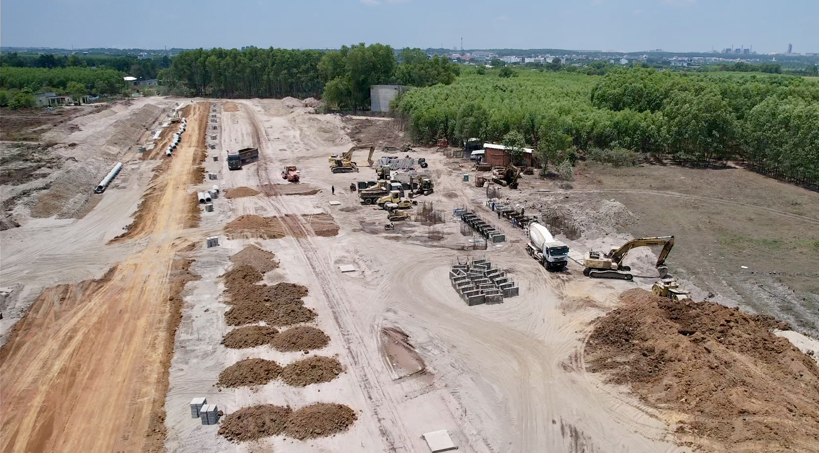 Vượt nắng mở trục đường 25C kết nối vào sân bay Long Thành- Ảnh 10. Vượt nắng mở trục đường 25C kết nối vào sân bay Long Thành- Ảnh 10.