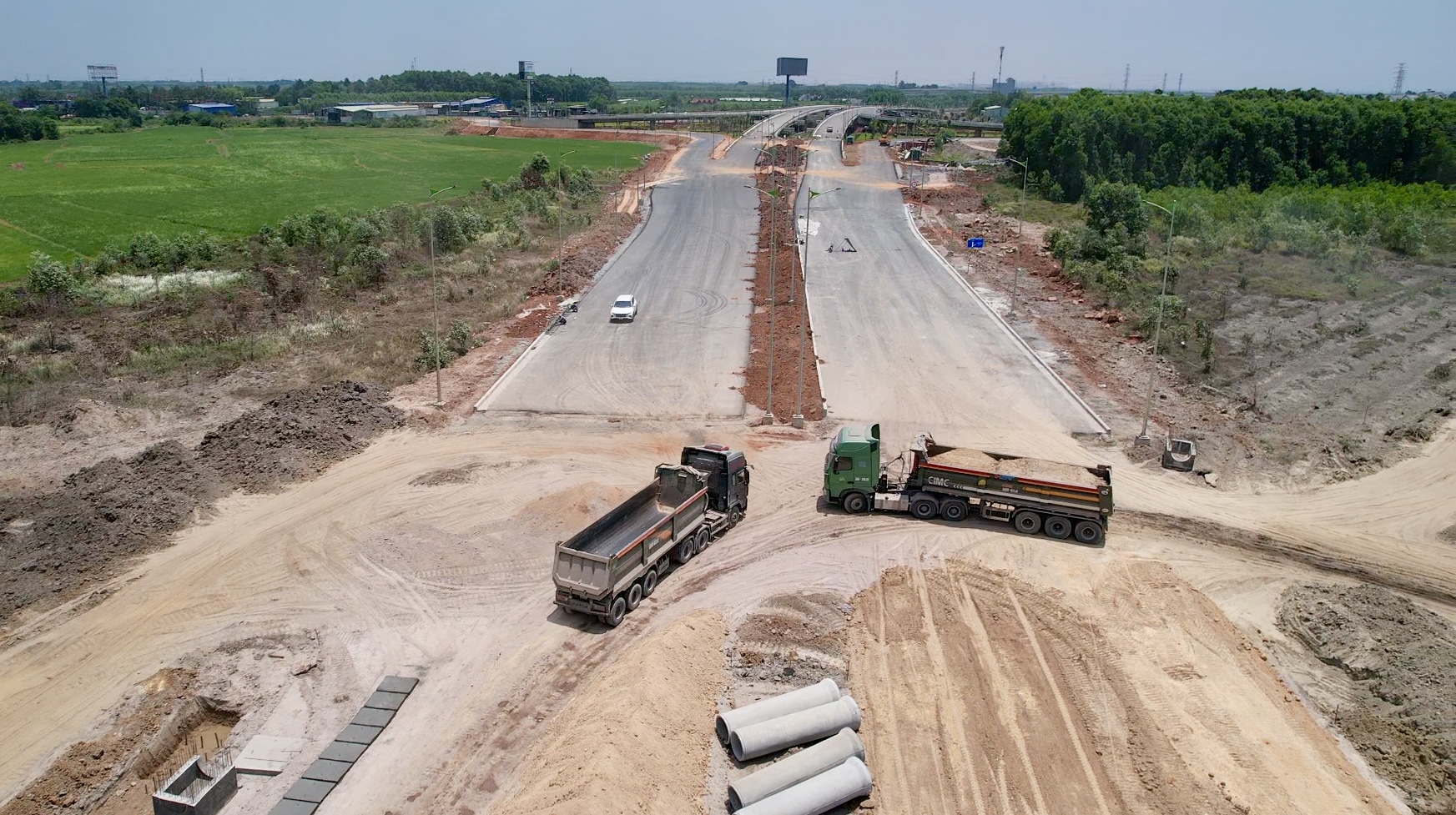 Vượt nắng mở trục đường 25C kết nối vào sân bay Long Thành- Ảnh 1. Vượt nắng mở trục đường 25C kết nối vào sân bay Long Thành- Ảnh 1.