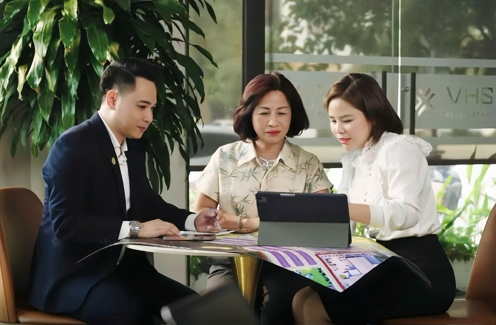 VHS Group - Nơi mỗi nh&acirc;n sự được ghi nhận, ph&aacute;t triển v&agrave; tỏa s&aacute;ng- Ảnh 3.