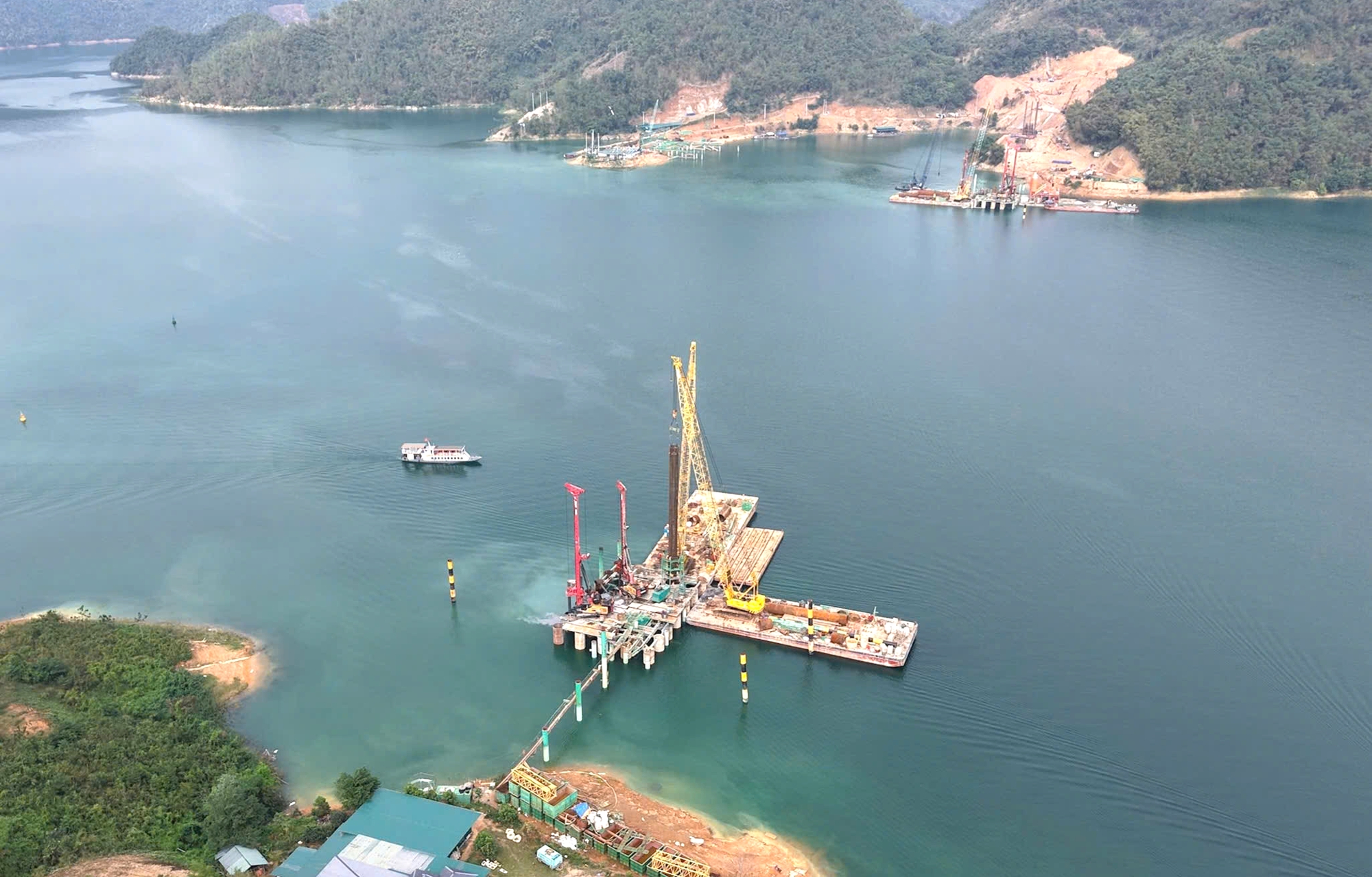 Ph&uacute; Thọ: Ch&uacute; trọng đầu tư hạ tầng giao th&ocirc;ng, tạo động lực ph&aacute;t triển kinh tế - x&atilde; hội- Ảnh 2.