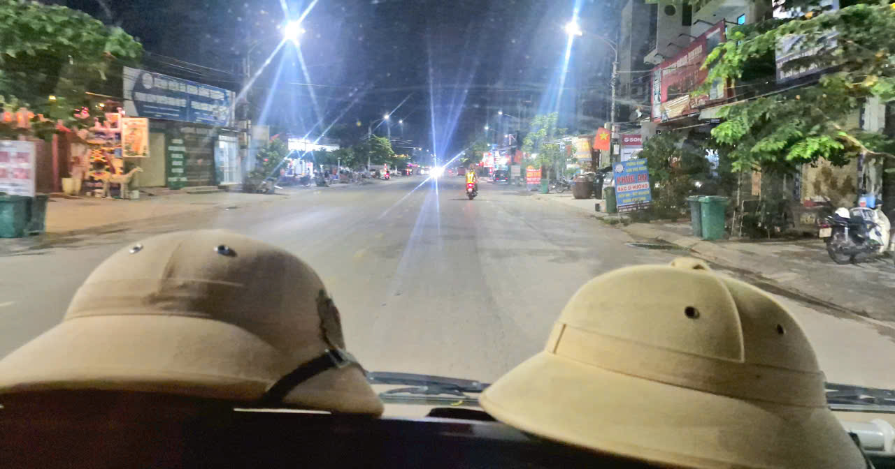 CSGT Bắc Ninh xuyên đêm trên đường liên xã, tạo chuyển biến về an toàn giao thông- Ảnh 10. CSGT Bắc Ninh xuyên đêm trên đường liên xã, tạo chuyển biến về an toàn giao thông- Ảnh 10.