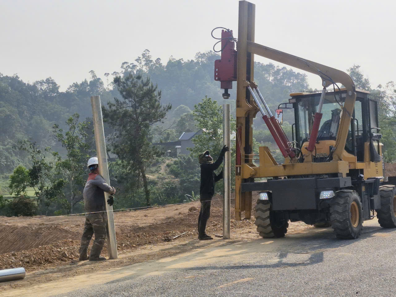 Cận cảnh cao tốc Hữu Nghị - Chi Lăng trước ngày về đích- Ảnh 12. Cận cảnh cao tốc Hữu Nghị - Chi Lăng trước ngày về đích- Ảnh 12.