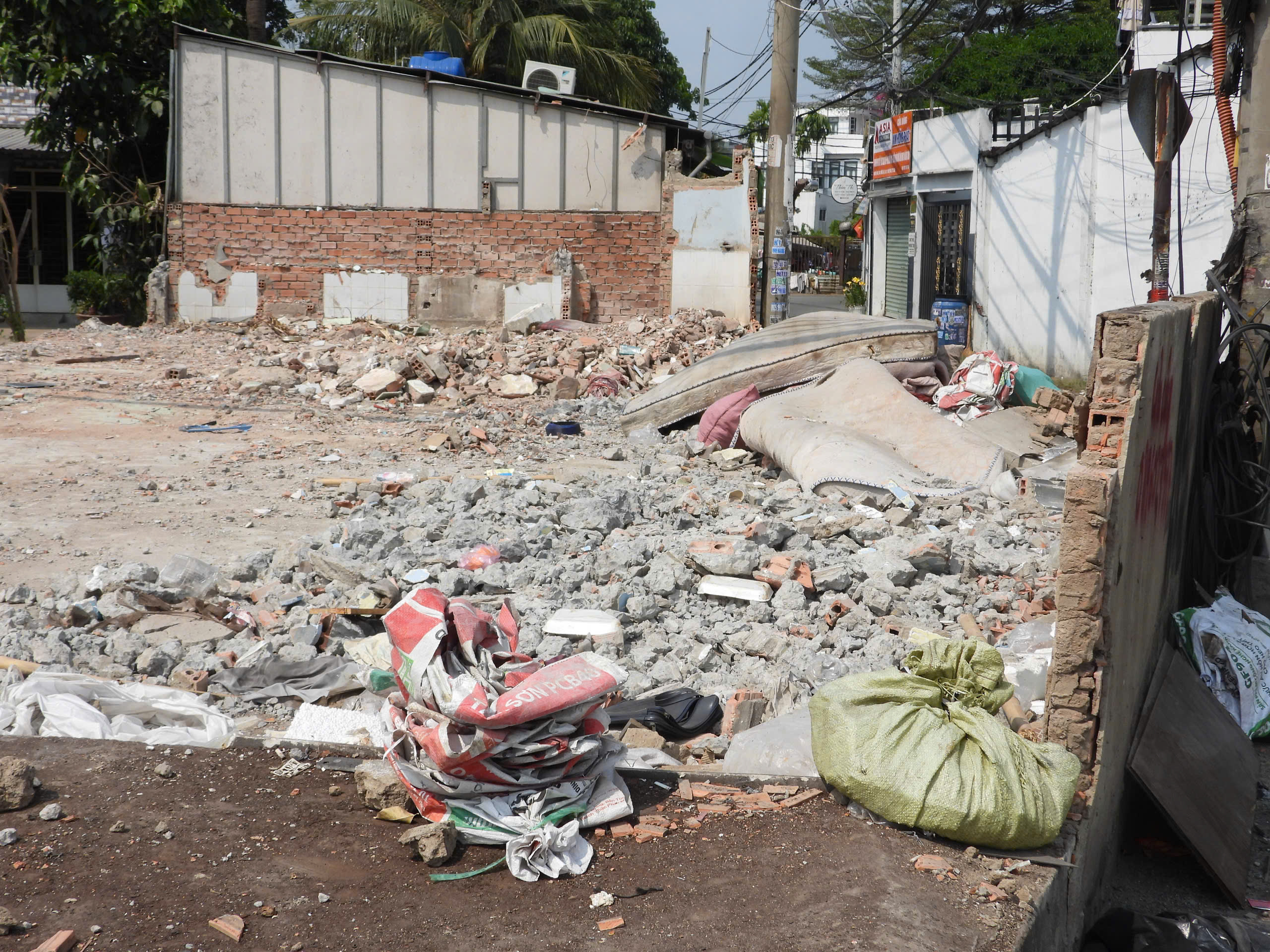 Người d&acirc;n rục rịch dỡ nh&agrave;, nhường đất mở rộng quốc lộ 13 gần 21.000 tỷ đồng- Ảnh 3.