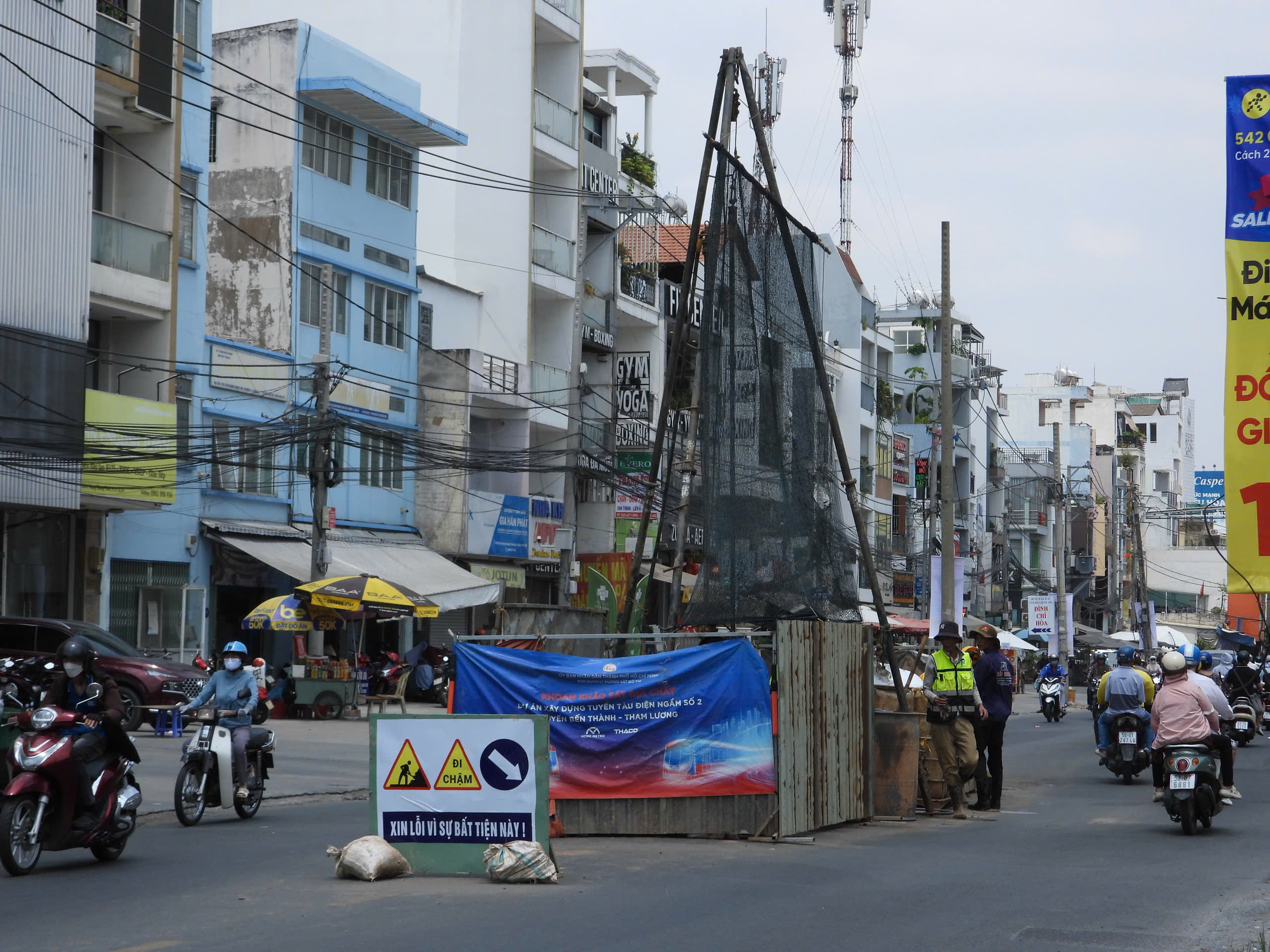 TP.HCM gấp rút khoan khảo sát địa chất tuyến metro số 2- Ảnh 1. TP.HCM gấp rút khoan khảo sát địa chất tuyến metro số 2- Ảnh 1.