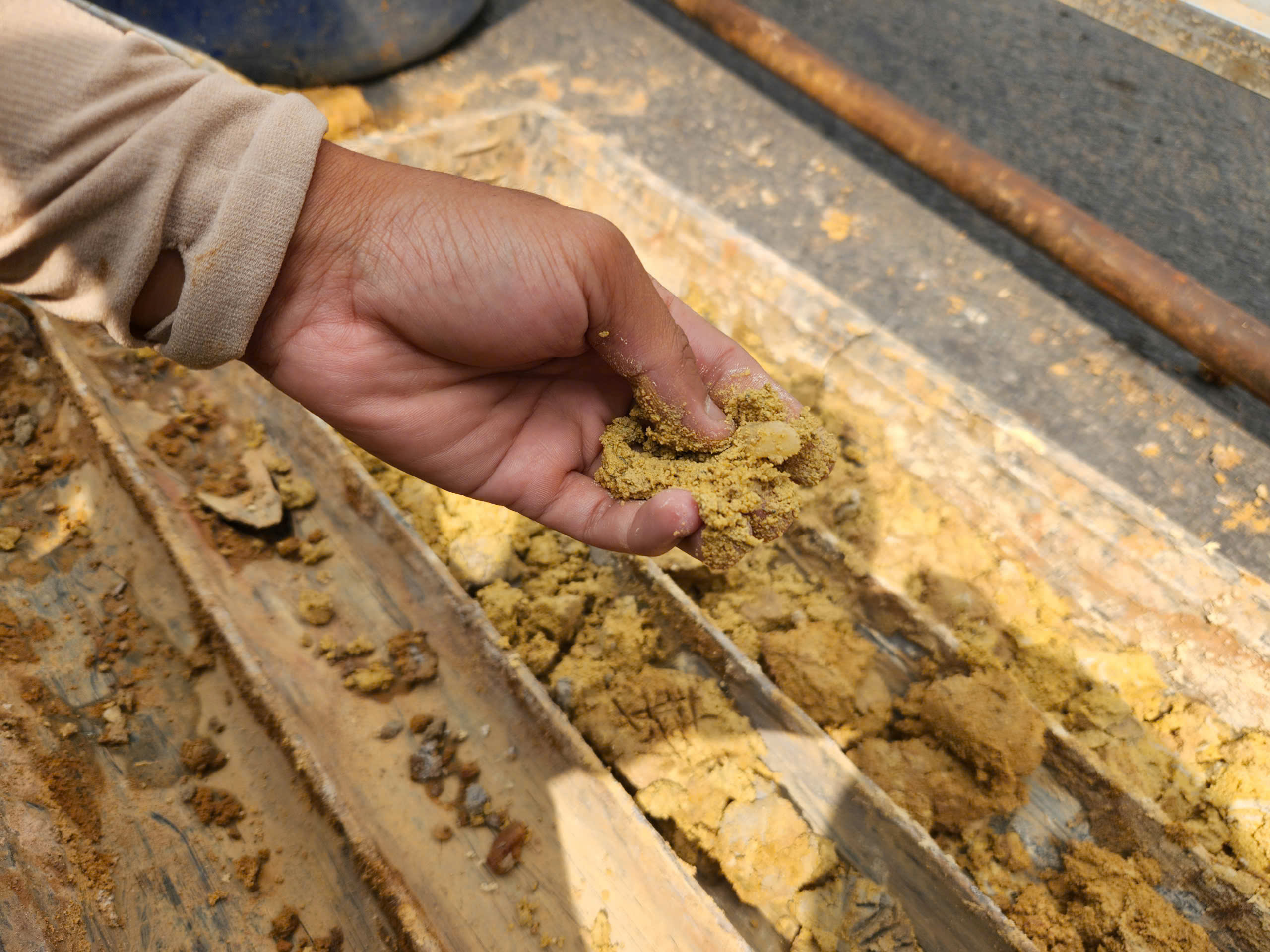 TP.HCM gấp rút khoan khảo sát địa chất tuyến metro số 2- Ảnh 7. TP.HCM gấp rút khoan khảo sát địa chất tuyến metro số 2- Ảnh 7.