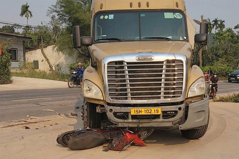 Hiện trường vụ tai nạn - Ảnh: Văn Đức.