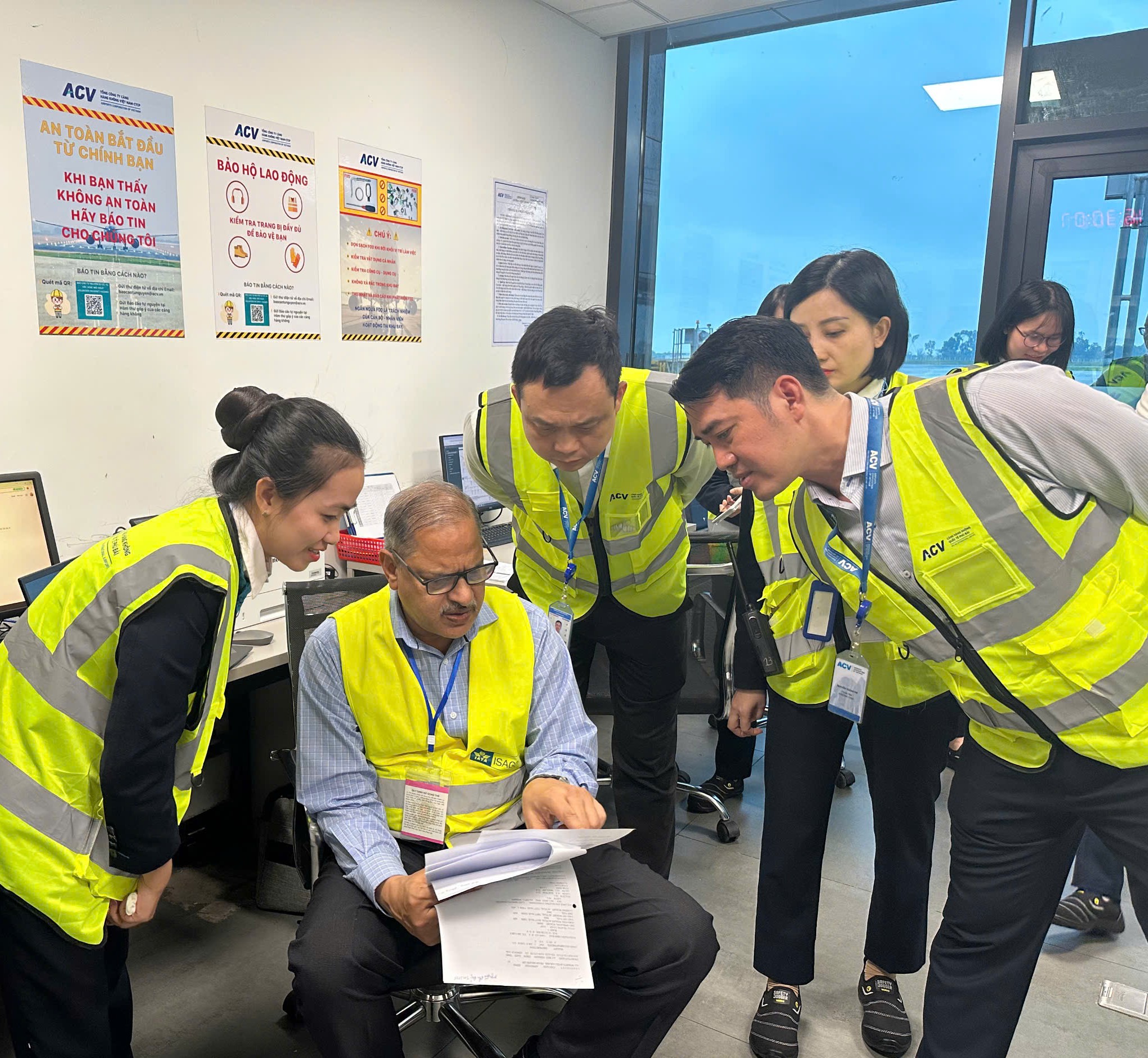 Nâng cao chất lượng phục vụ mặt đất tại các cảng hàng không- Ảnh 3. Nâng cao chất lượng phục vụ mặt đất tại các cảng hàng không- Ảnh 3.