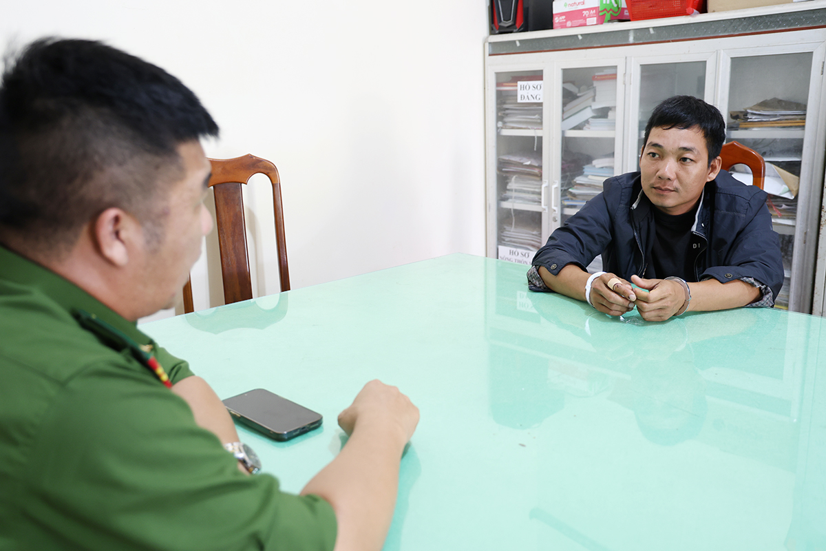 Ba người đ&agrave;n &ocirc;ng ở An Giang đ&aacute;nh h&agrave;ng x&oacute;m tử vong- Ảnh 1.