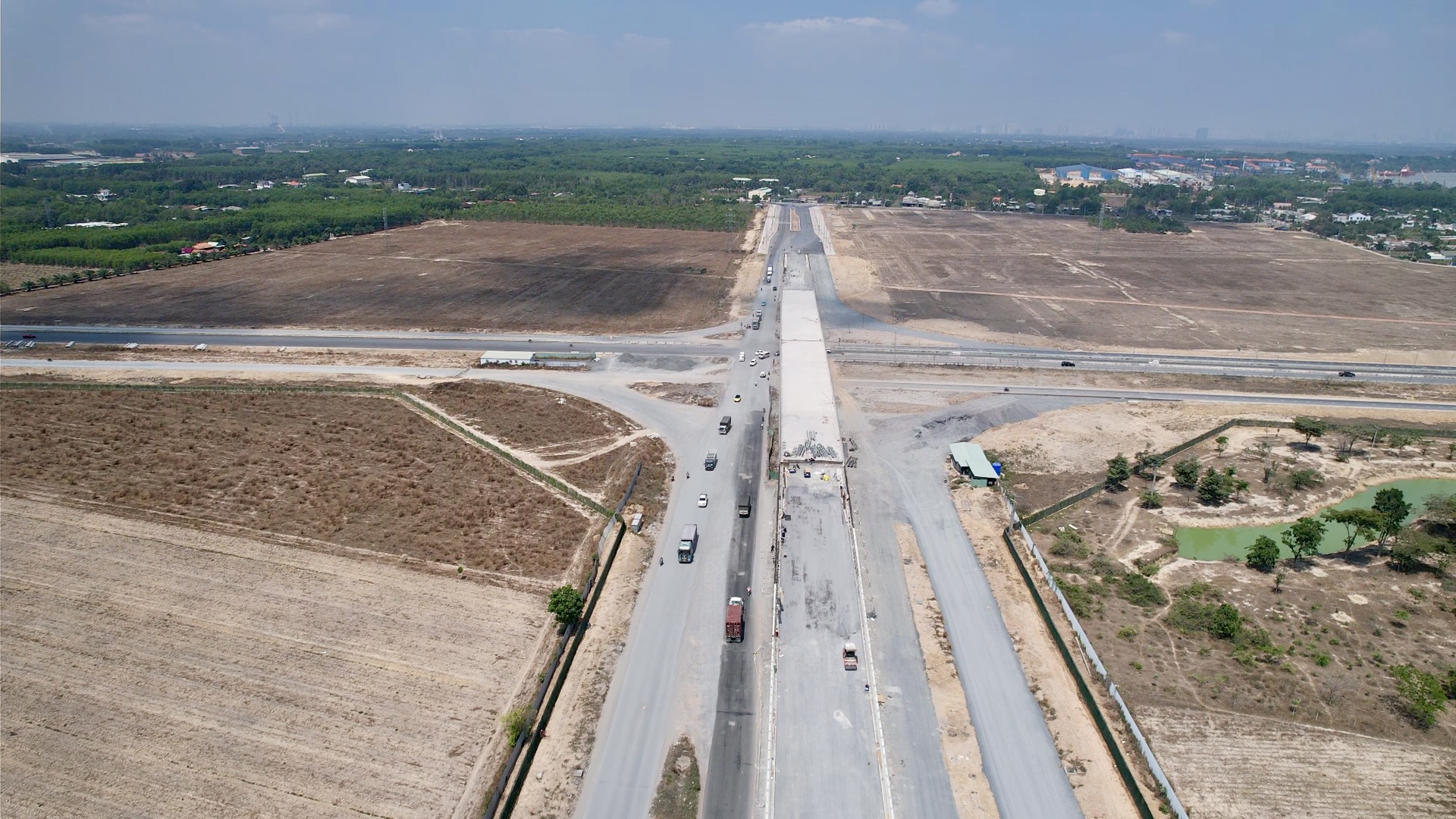 Đường 25B dần hoàn thiện, kết nối sân bay Long Thành- Ảnh 16. Đường 25B dần hoàn thiện, kết nối sân bay Long Thành- Ảnh 16.