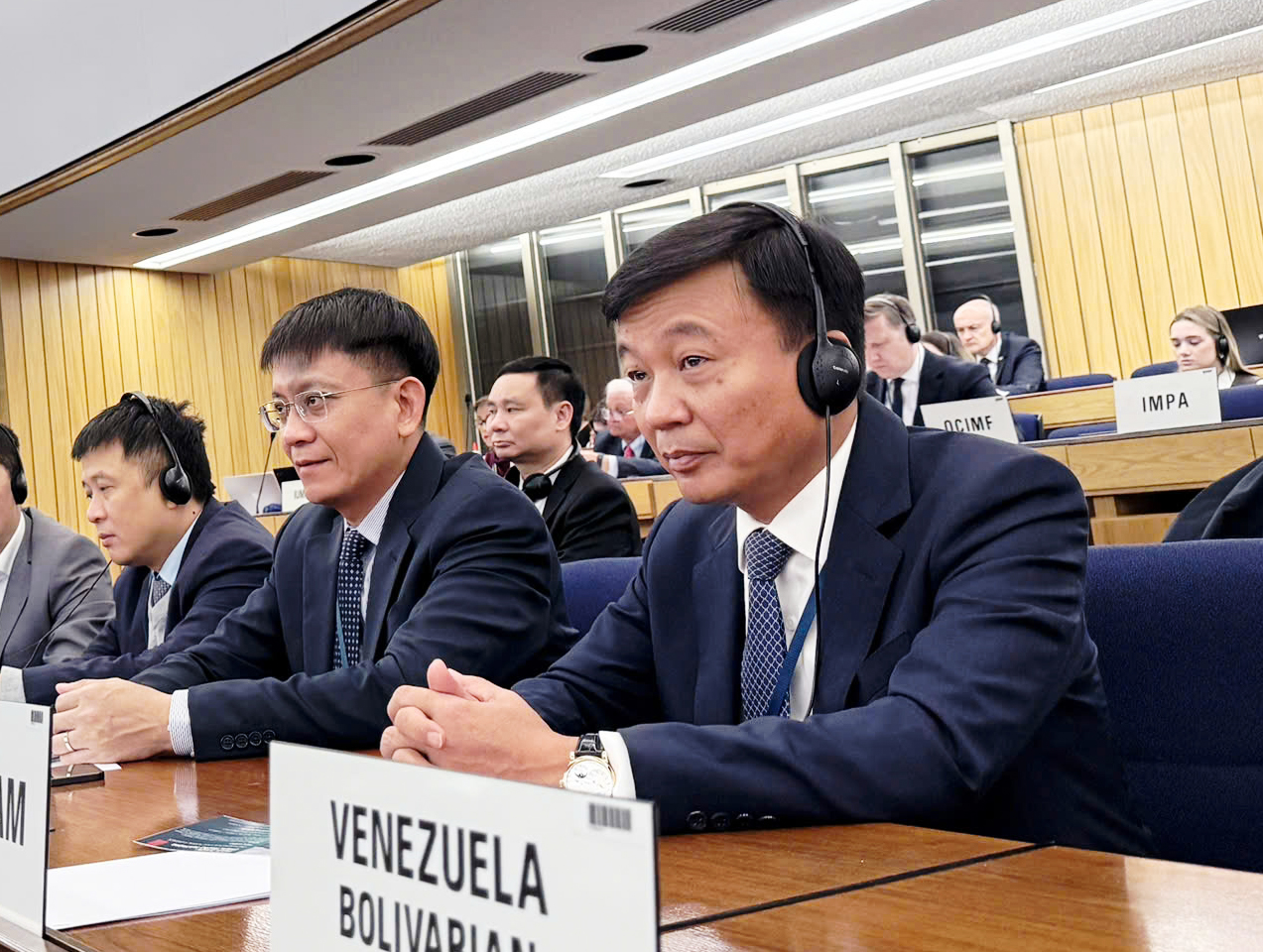 Việt Nam tham gia t&iacute;ch cực tại LEG 113, ho&agrave;n thiện khung ph&aacute;p l&yacute; h&agrave;ng hải quốc tế- Ảnh 1.