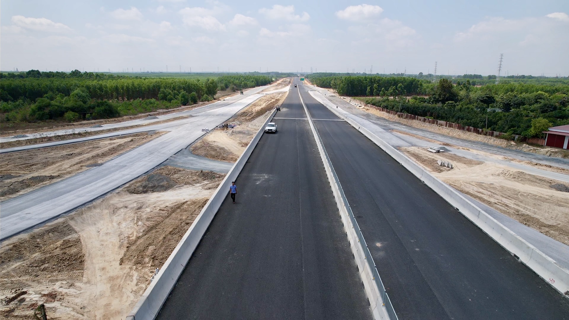 Vành đai 3 TP.HCM dần rõ nét, Đồng Nai thêm lực kết nối, tiến tới đô thị lớn- Ảnh 2. Vành đai 3 TP.HCM dần rõ nét, Đồng Nai thêm lực kết nối, tiến tới đô thị lớn- Ảnh 2.