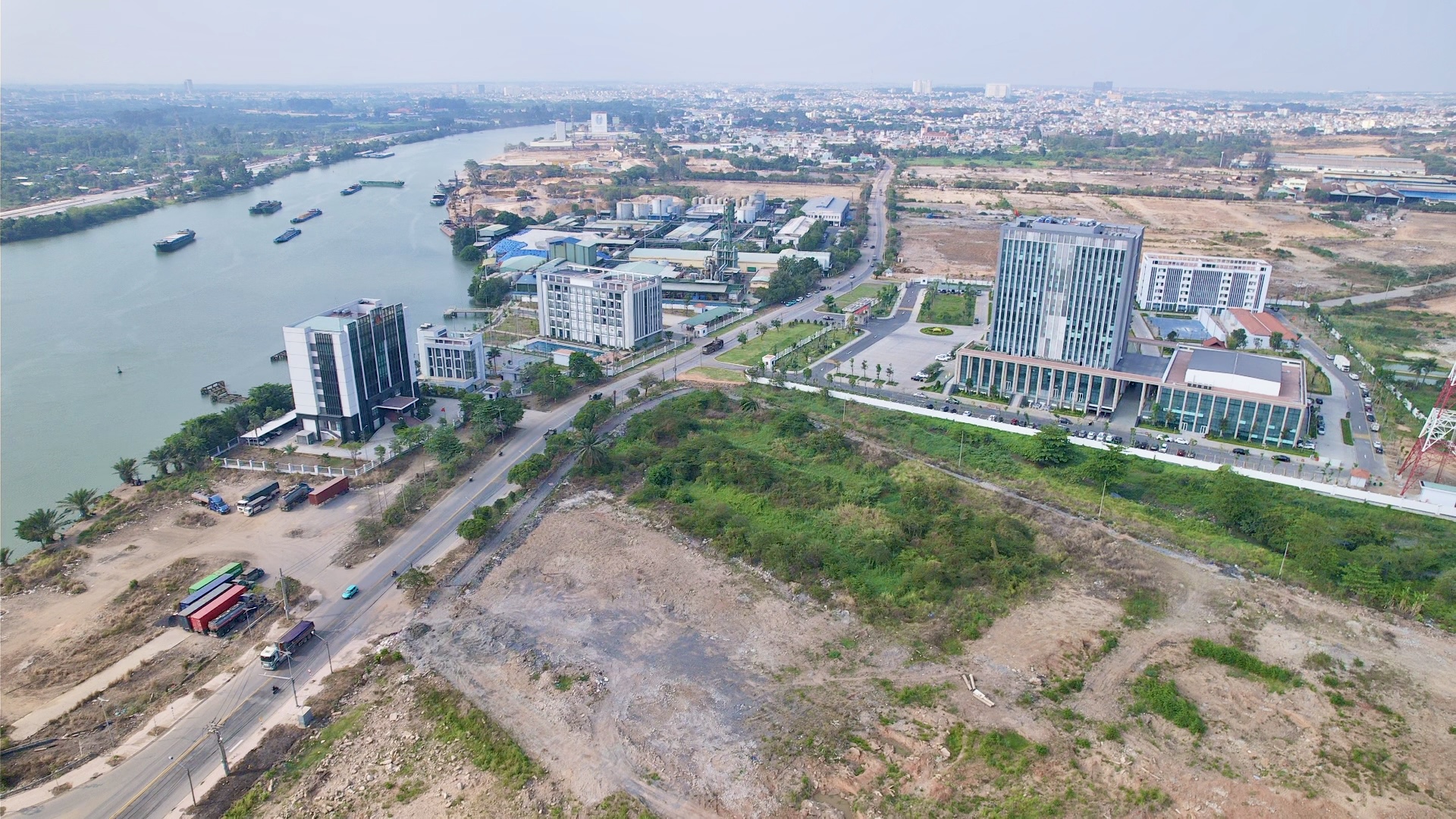 Đồng Nai: Khảo s&aacute;t thực địa, thu thập dữ liệu đất đai phục vụ dự &aacute;n k&eacute;o d&agrave;i metro- Ảnh 2.
