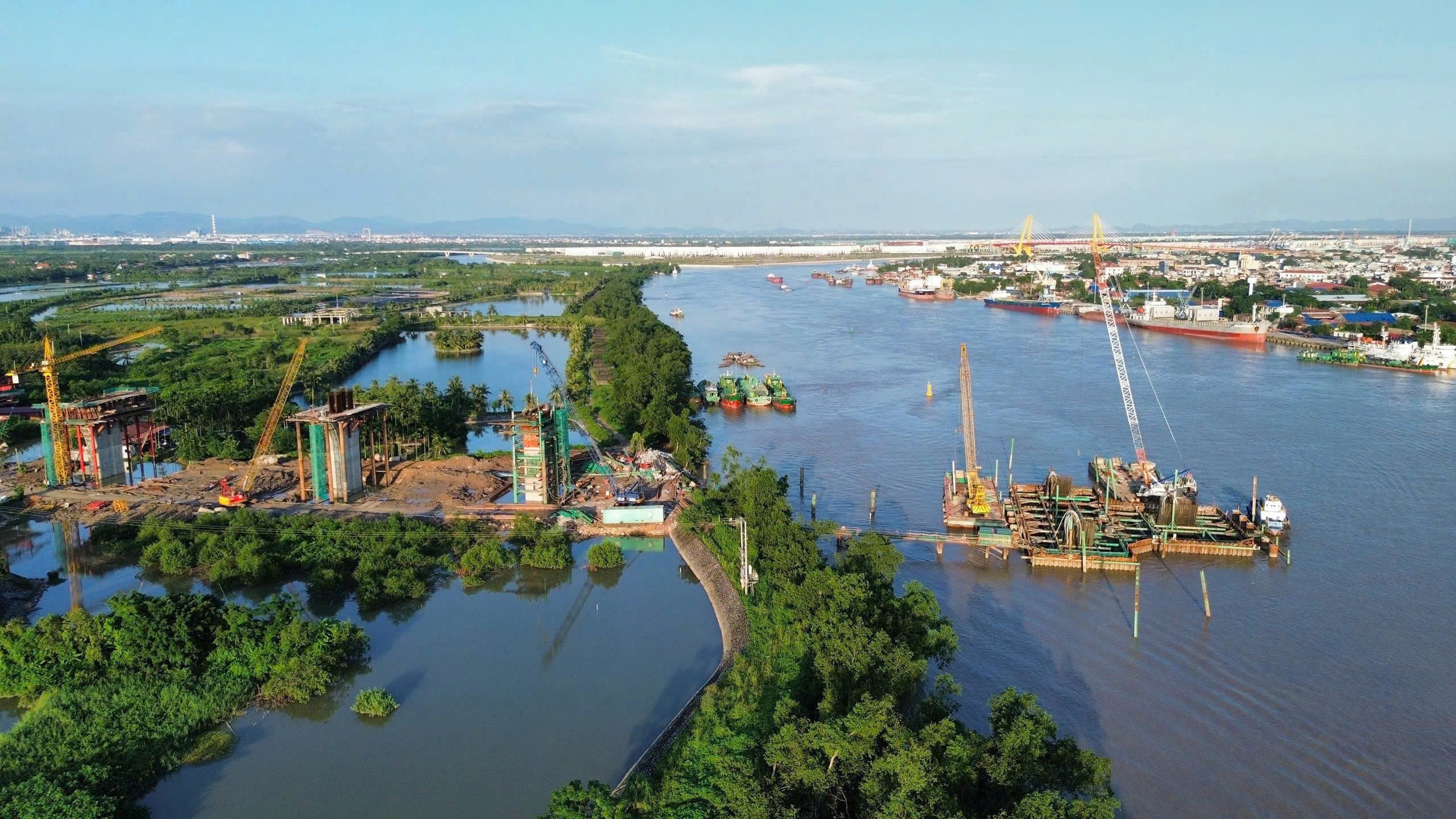 Vật liệu biến động, hai th&agrave;nh phố lớn đề xuất loạt giải ph&aacute;p gỡ kh&oacute; cho dự &aacute;n giao th&ocirc;ng- Ảnh 1.