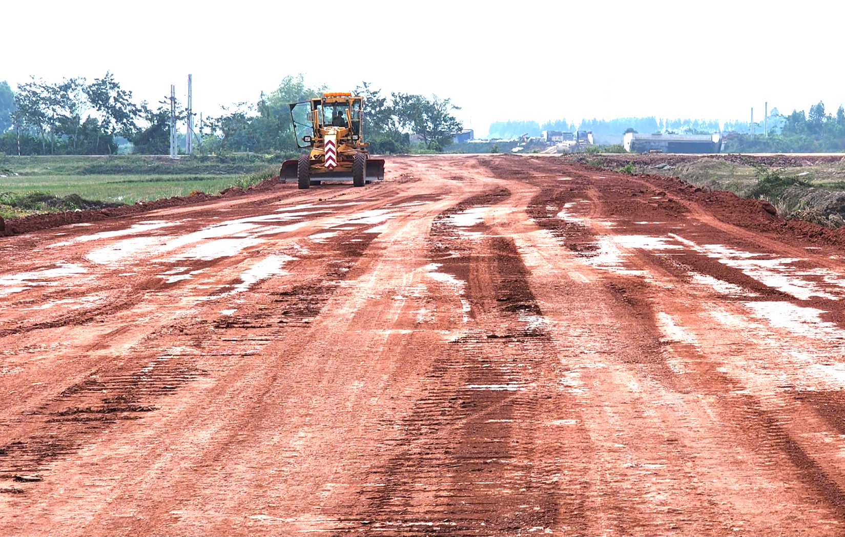 Bắc Ninh cấm găm hàng, thổi giá vật liệu xây dựng- Ảnh 1. Bắc Ninh cấm găm hàng, thổi giá vật liệu xây dựng- Ảnh 1.