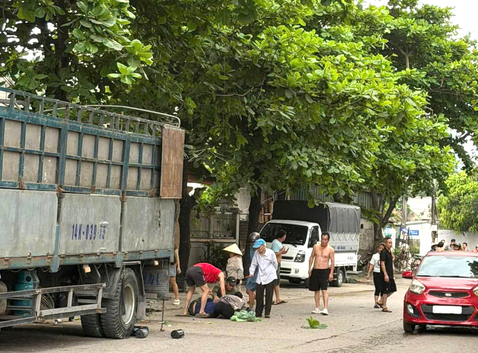 Quảng Ninh: Nổ b&igrave;nh kh&iacute; tại cơ sở thu mua phế liệu khi cưa cắt, một người bị thương- Ảnh 1.