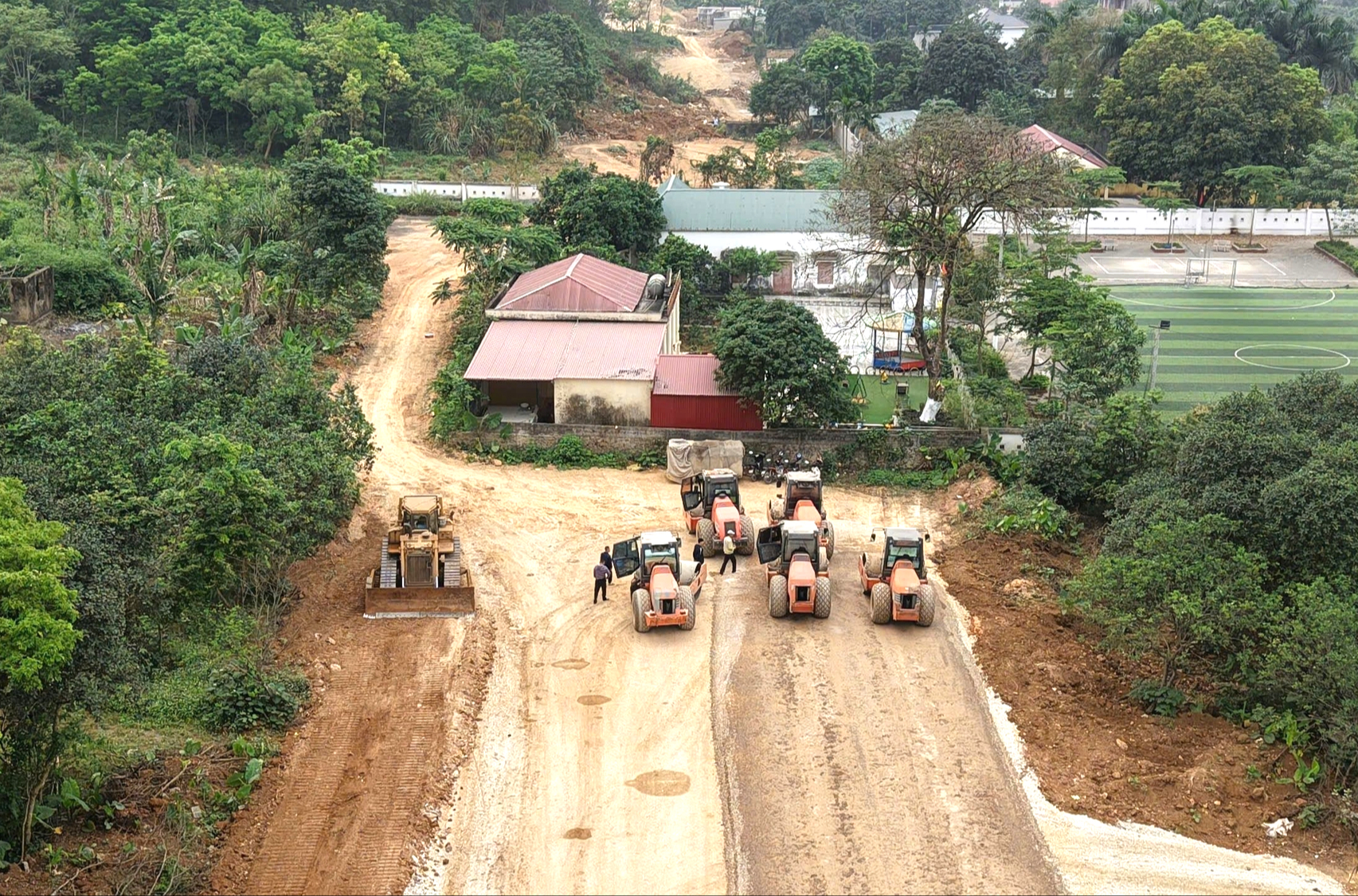 Gỡ n&uacute;t thắt giải ph&oacute;ng mặt bằng, đẩy nhanh tiến độ dự &aacute;n hơn 983 tỷ đồng tại Ninh B&igrave;nh- Ảnh 1.