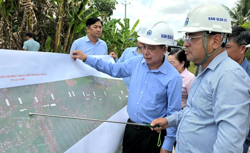 Gỡ kh&oacute; nguồn c&aacute;t, Cần Thơ tăng tốc thi c&ocirc;ng cầu Đại Ng&atilde;i- Ảnh 1.