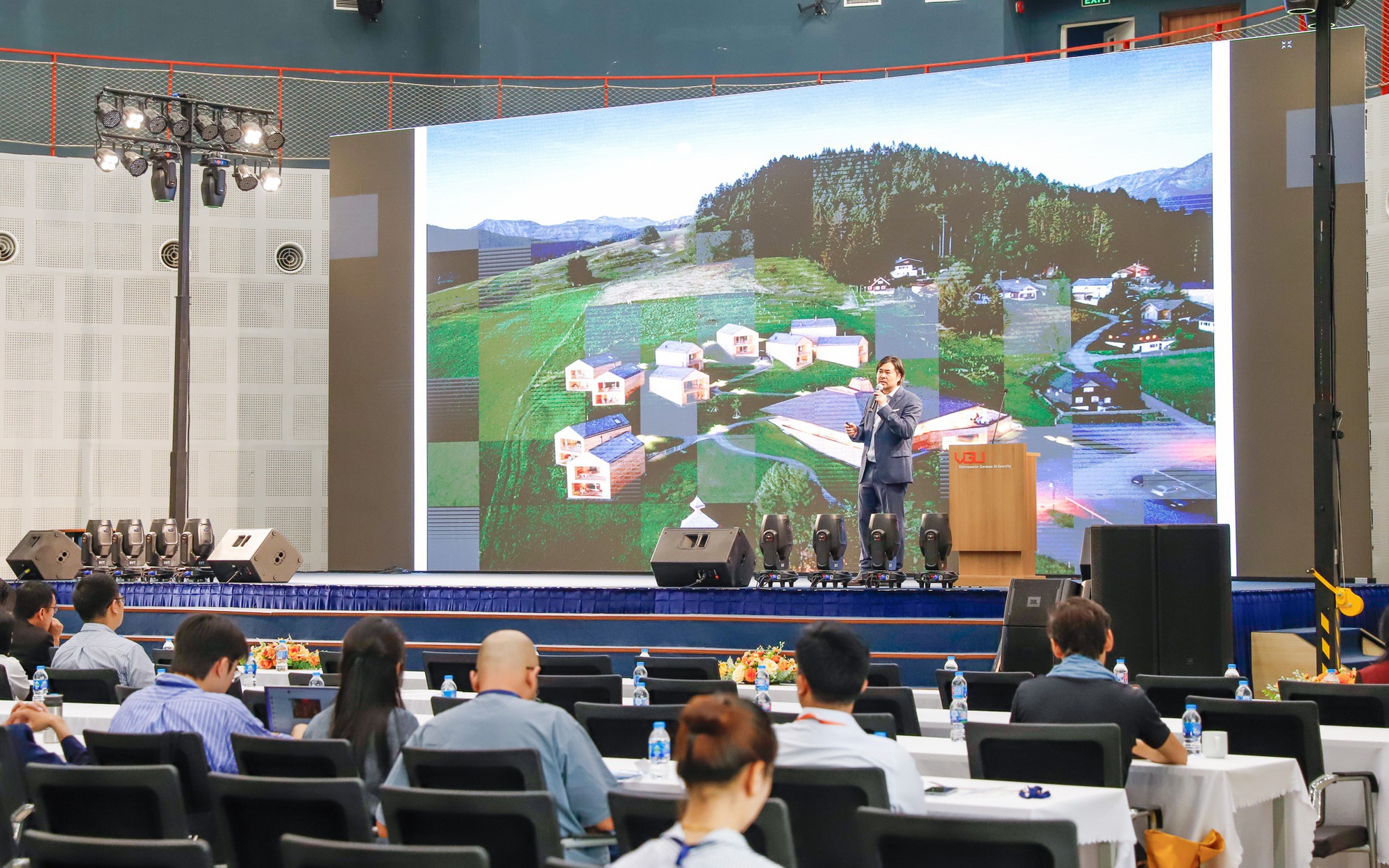 Kết nối tri thức, thúc đẩy đổi mới trong xây dựng, đô thị- Ảnh 4. Kết nối tri thức, thúc đẩy đổi mới trong xây dựng, đô thị- Ảnh 4.