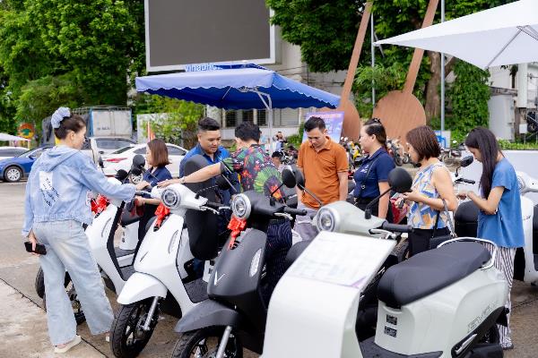 Chi phí “nhẹ ví”, xe máy điện VinFast ngày càng áp đảo thị trường- Ảnh 2. Chi phí “nhẹ ví”, xe máy điện VinFast ngày càng áp đảo thị trường- Ảnh 2.