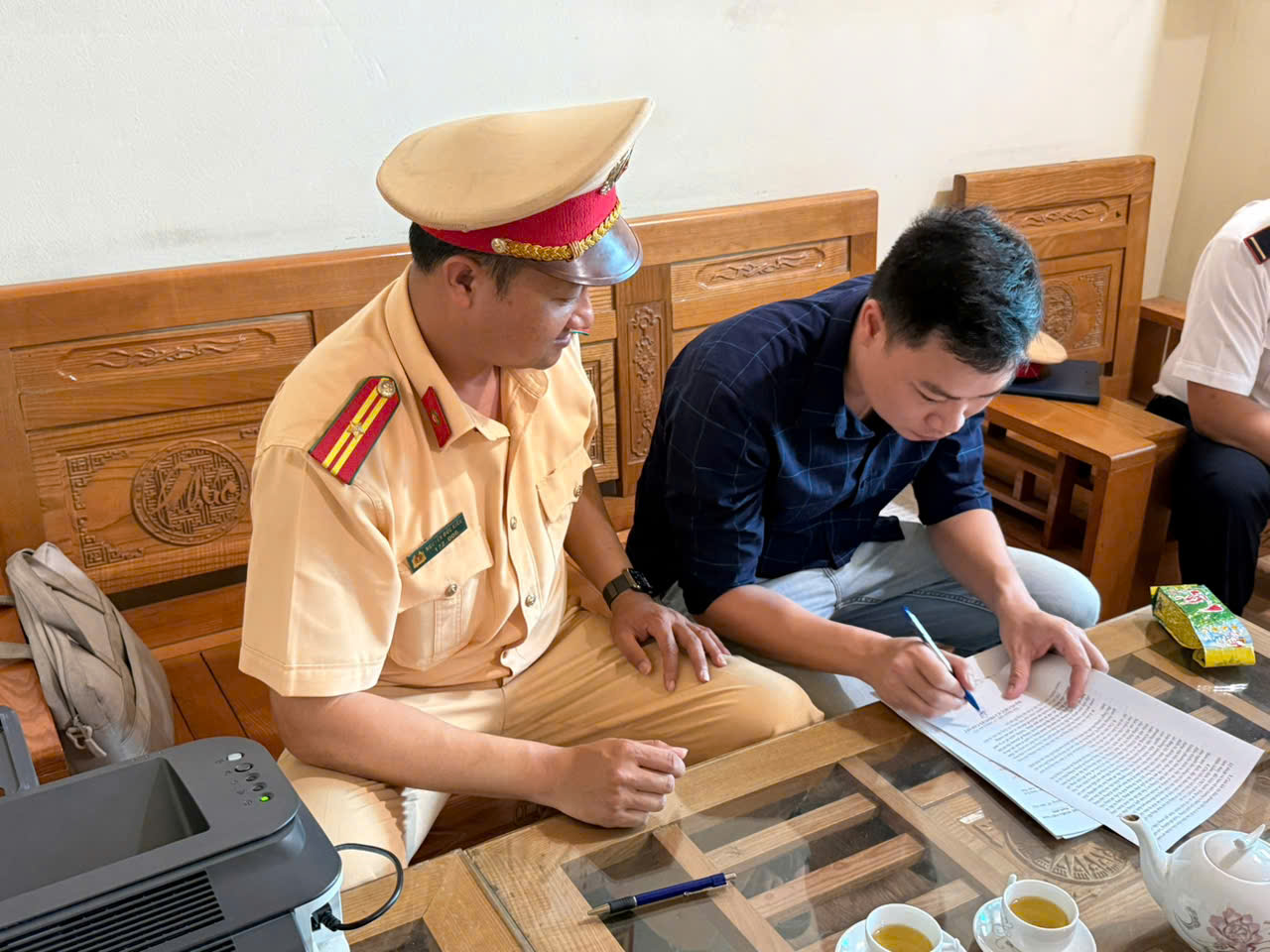 Th&aacute;i Nguy&ecirc;n: Ngăn vi phạm từ nơi bốc xếp h&agrave;ng h&oacute;a- Ảnh 2.