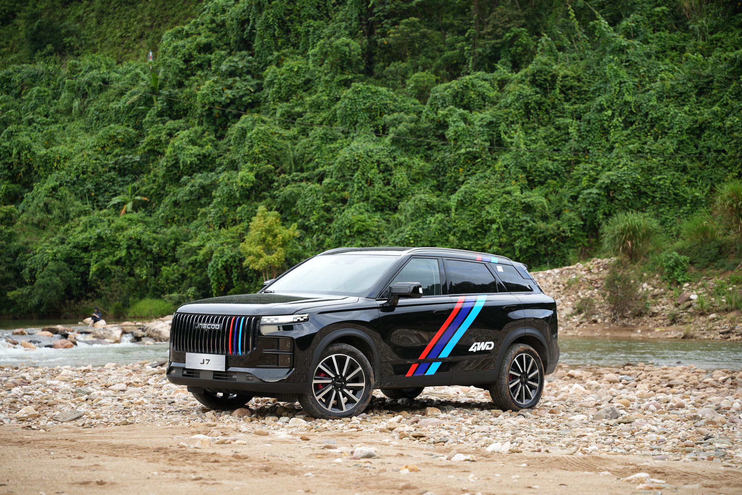 Jaecoo J7 dẫn đầu doanh số tại Anh- Ảnh 1.