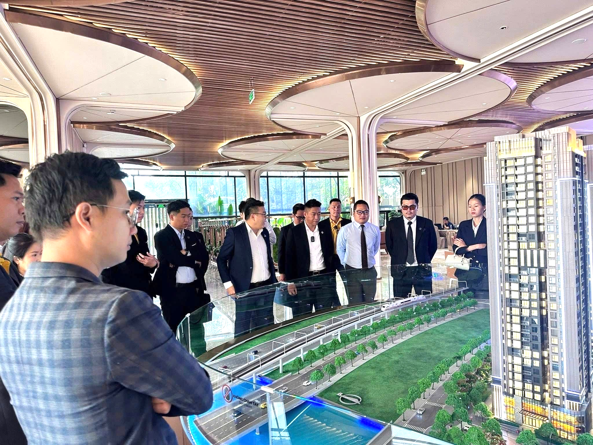 Lãi suất giảm, thị trường bất động sản kỳ vọng cú hích mới- Ảnh 1.