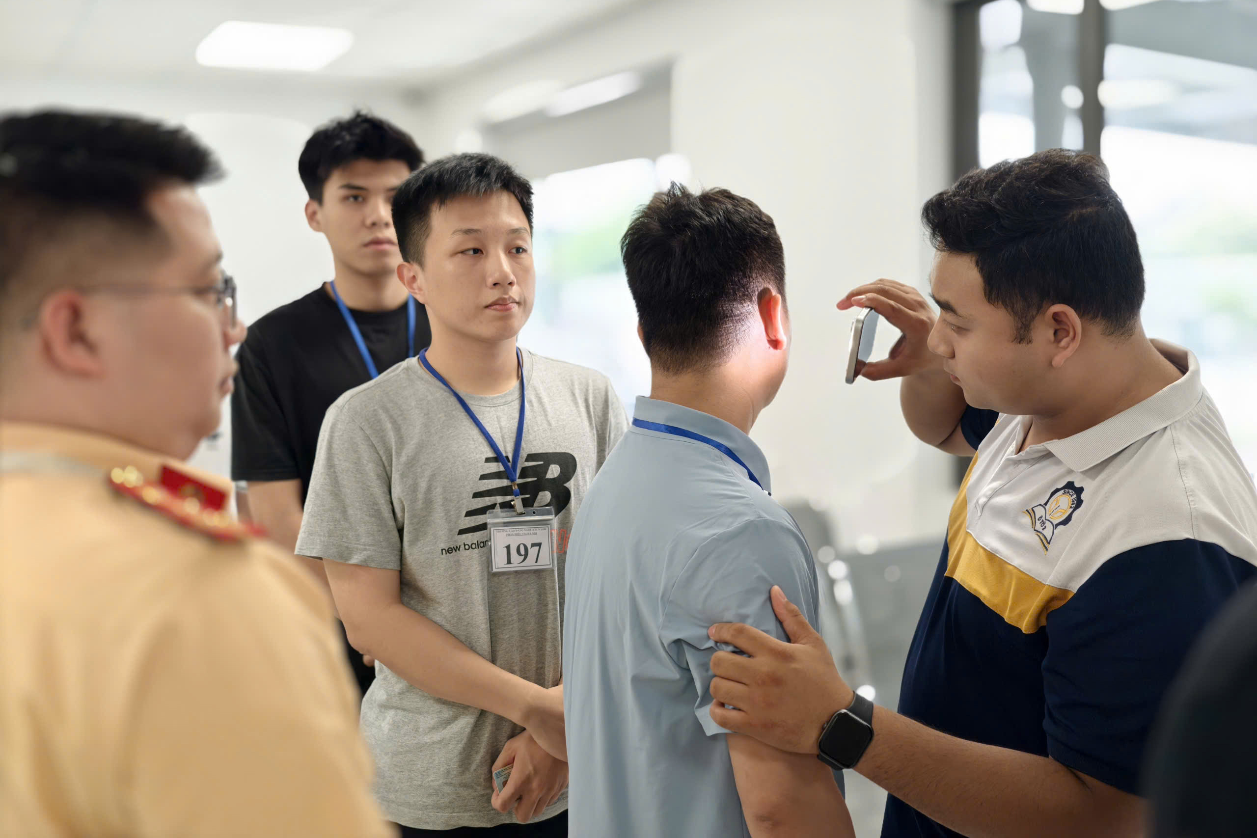 CSGT H&agrave; Nội d&ugrave;ng c&ocirc;ng nghệ kiểm so&aacute;t, ngăn th&iacute; sinh gian lận khi s&aacute;t hạch l&aacute;i xe- Ảnh 4.