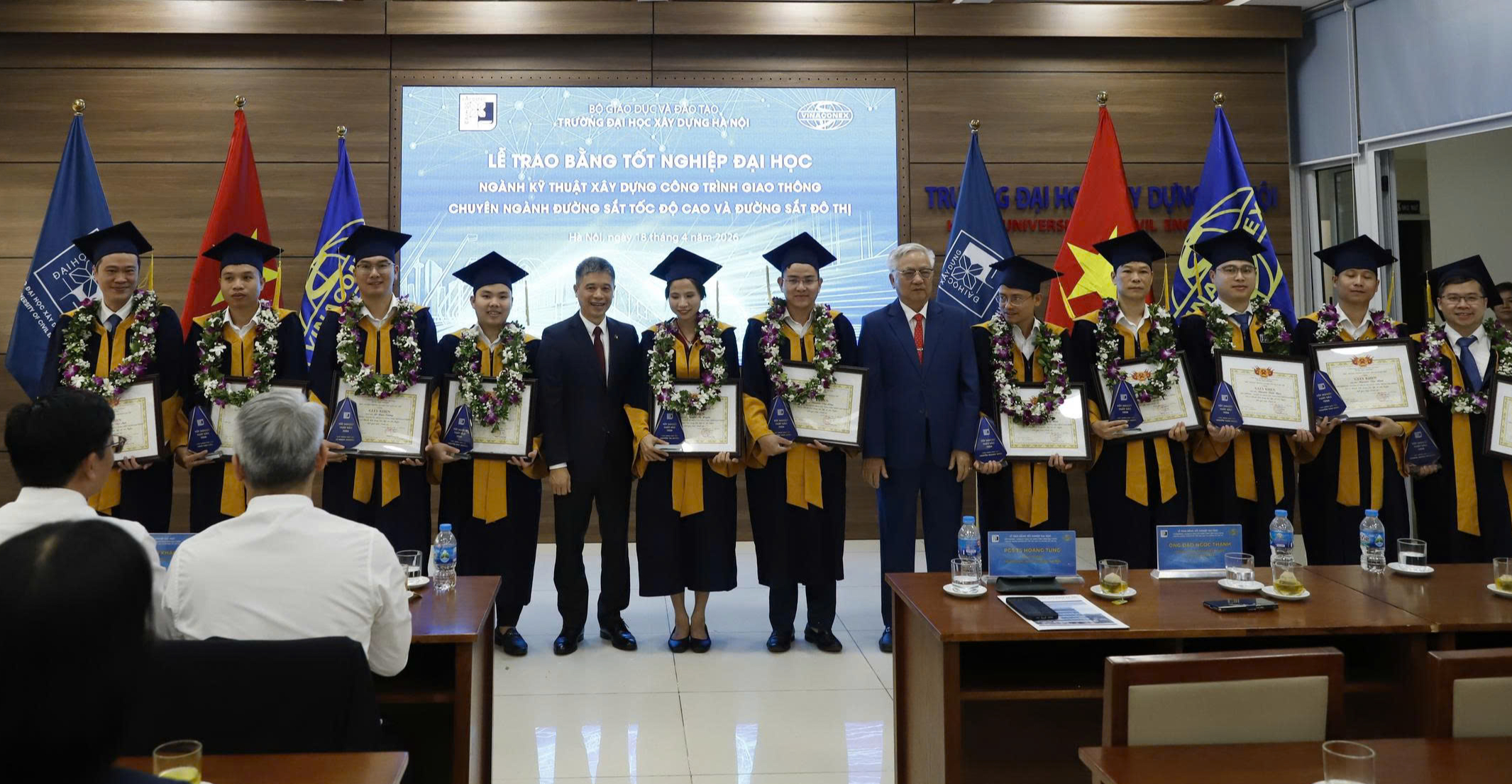 34 kỹ sư đường sắt nhận bằng tốt nghiệp tại Đại học X&acirc;y dựng H&agrave; Nội- Ảnh 4.