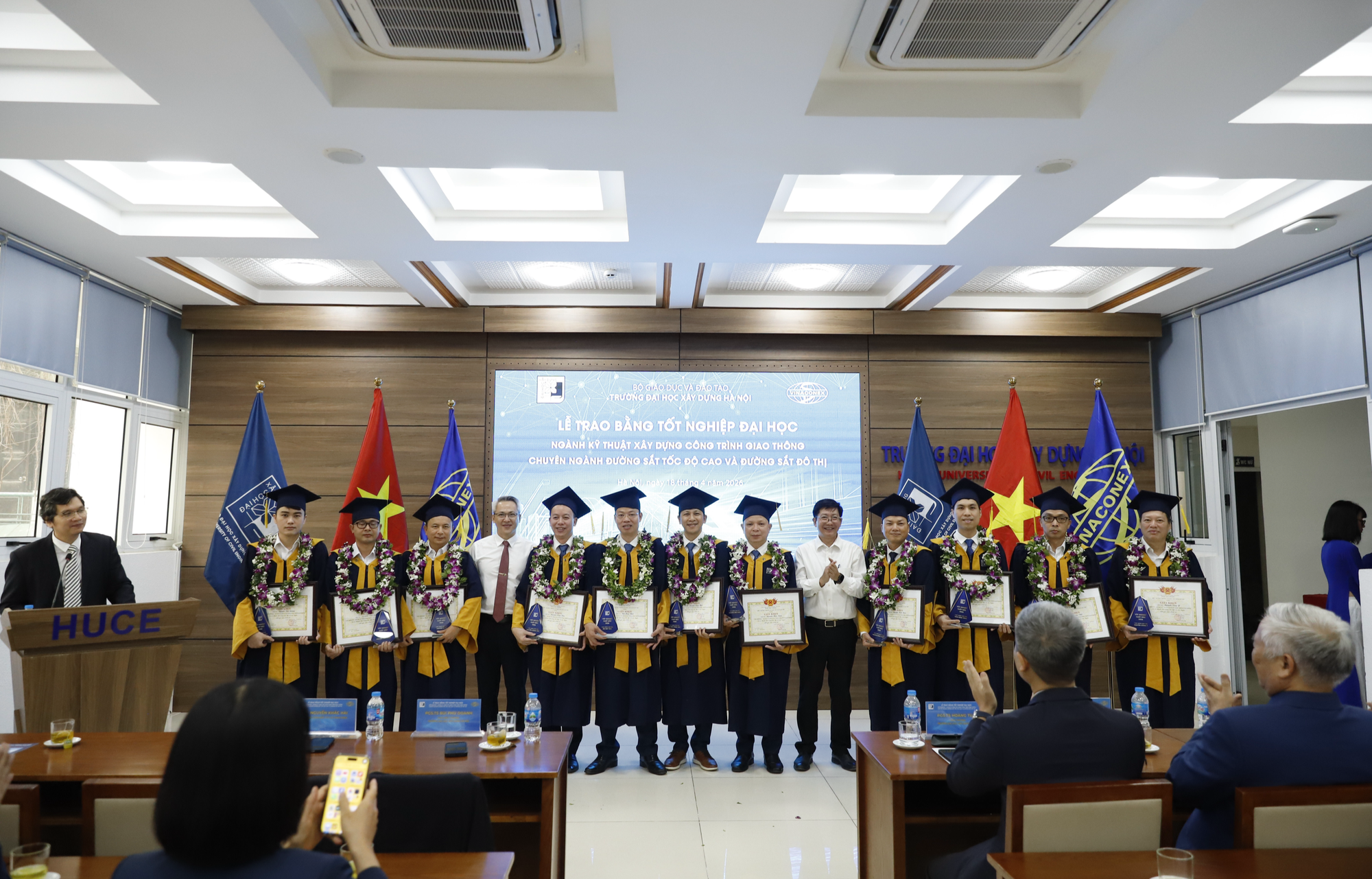 Trường Đại học X&acirc;y dựng H&agrave; Nội đẩy mạnh đ&agrave;o tạo kỹ sư đường sắt tốc độ cao gắn thực tiễn- Ảnh 1.